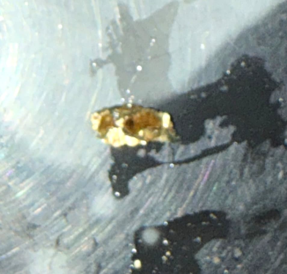 Small vein GOLD crystal 3
