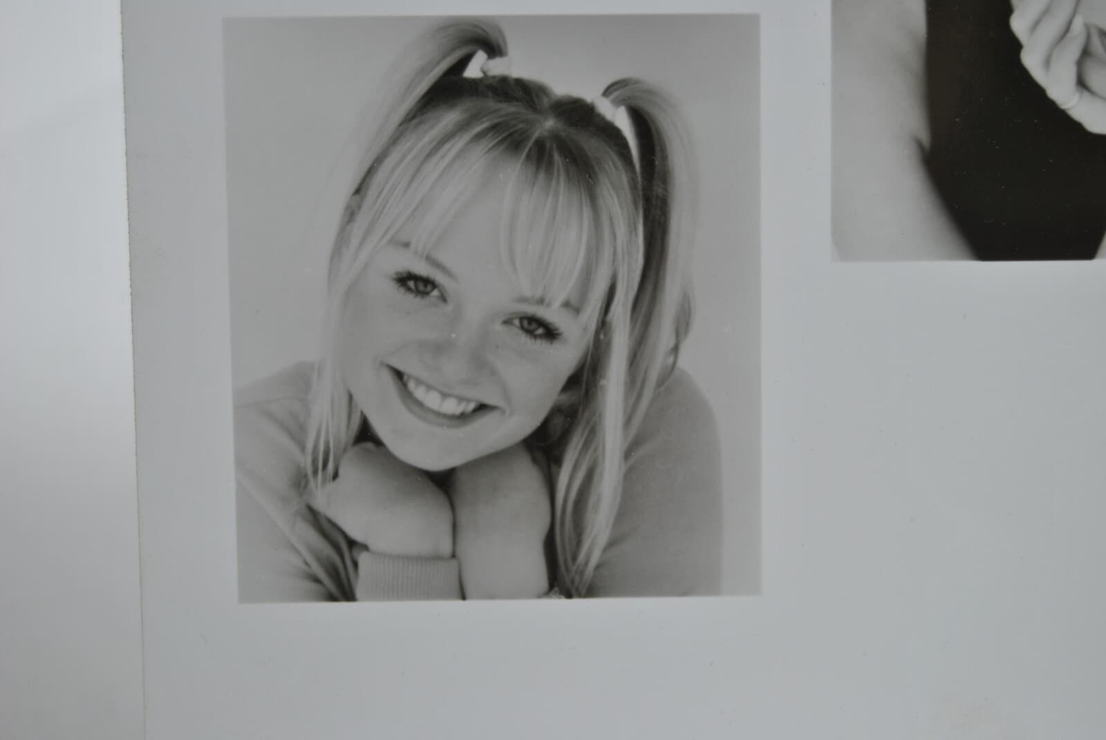 Spice Girls 8 x 10 Black and White Photo of all 5 Girls 6