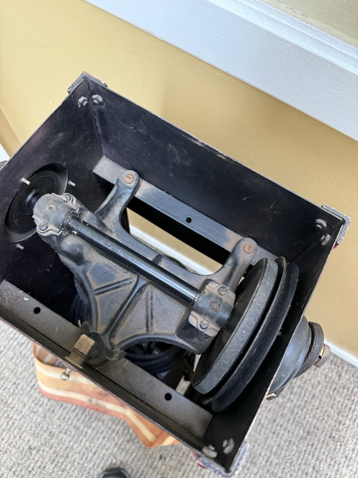 Fully Restored Antique Exercise Machine Tower Mfg Boston Butt Buster Exerciser  6