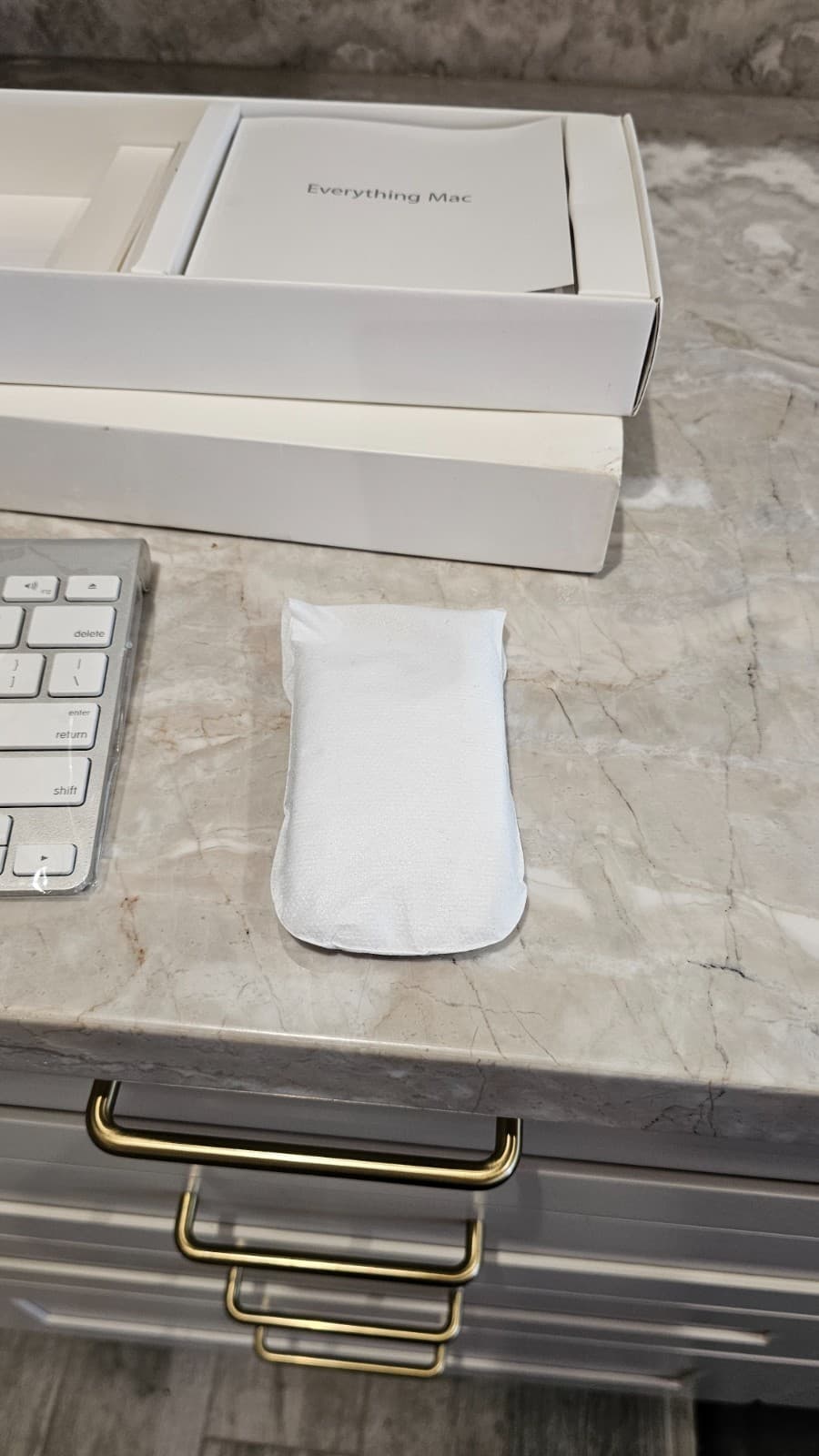 Apple A1314 & A1296 Wireless Keyboard and Mouse Combo - White 602-6953-A 4