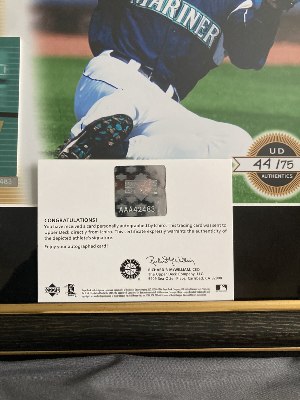 ICHIRO 2003 Upper Deck Authentics Framed 11X14 Autograph Photo #44/75 MARINERS 3