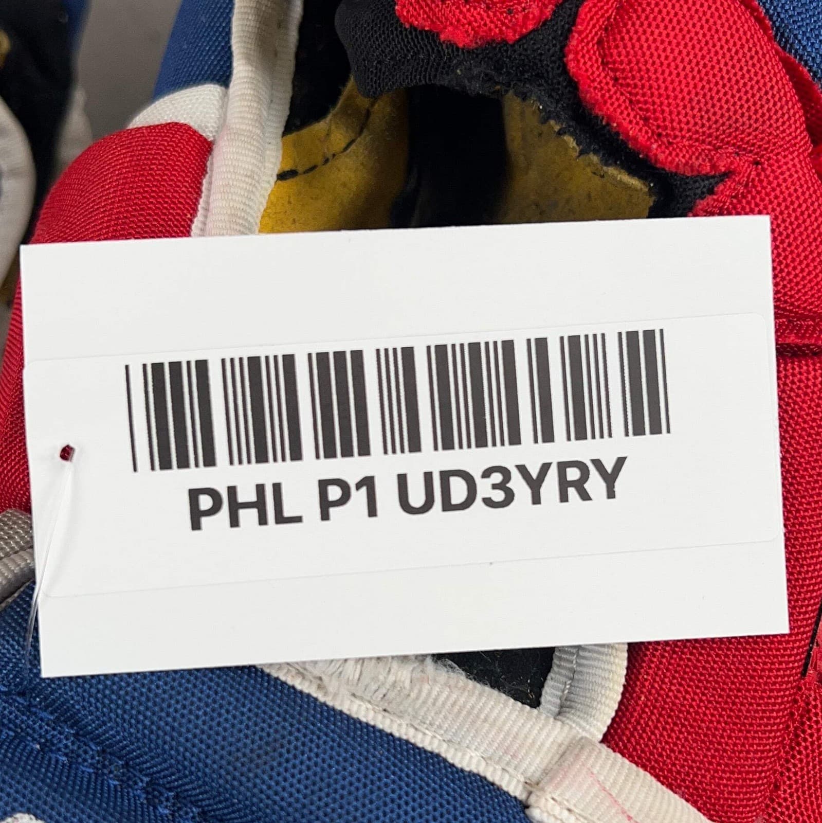 CCM HG4PC Senior 13" Vintage Hockey Gloves 4