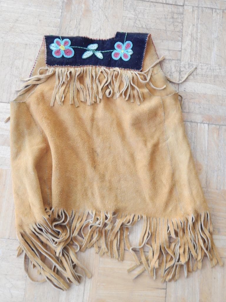 VINTAGE CREE BEADED INDIAN BRAIN TANNED MOOSE HIDE VEST - CLEAN AND NICE ! 4