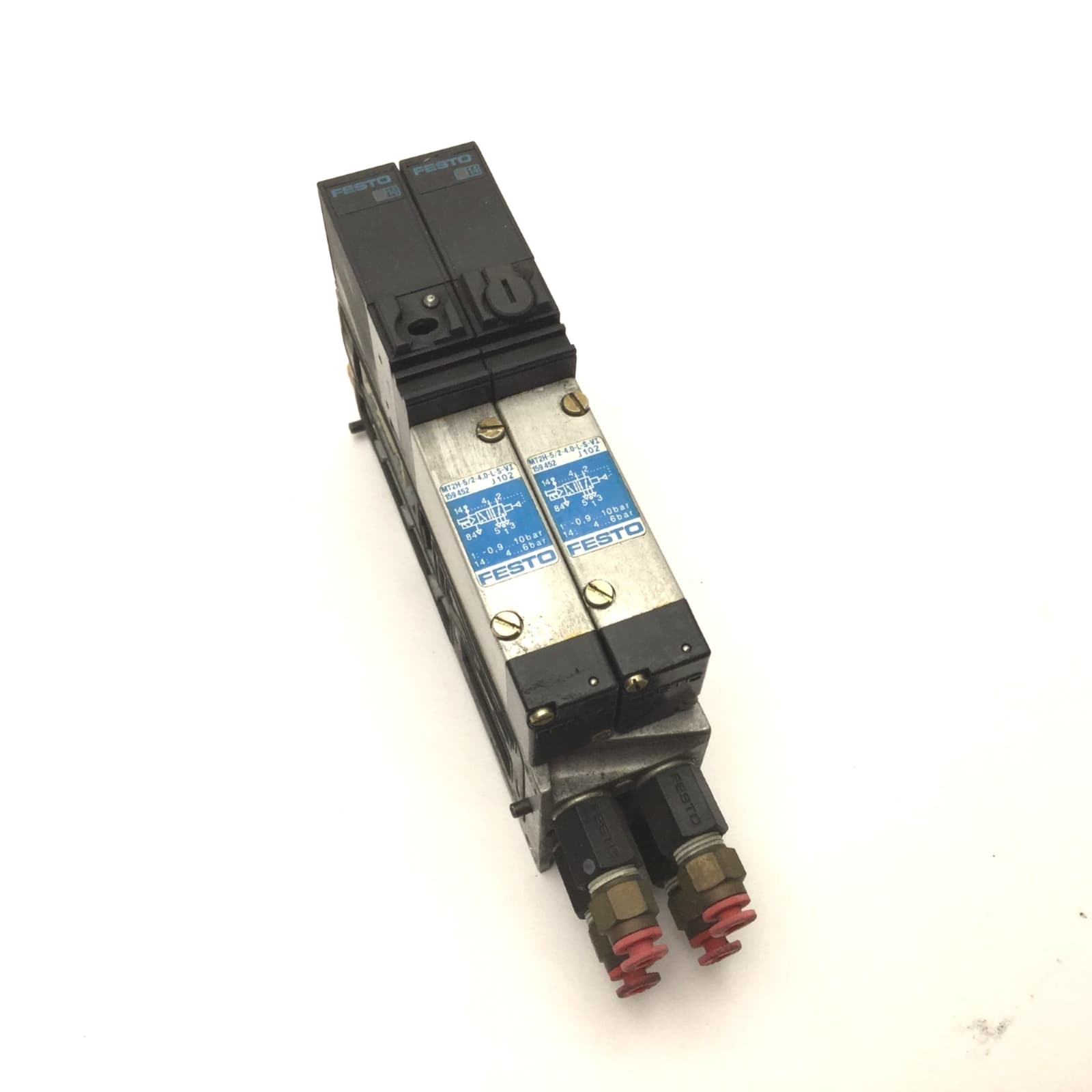 2x Festo MT2H-5/2-4,0-L-S-VI Solenoid Valves On Festo VIGM-03-4,0 Manifold Block