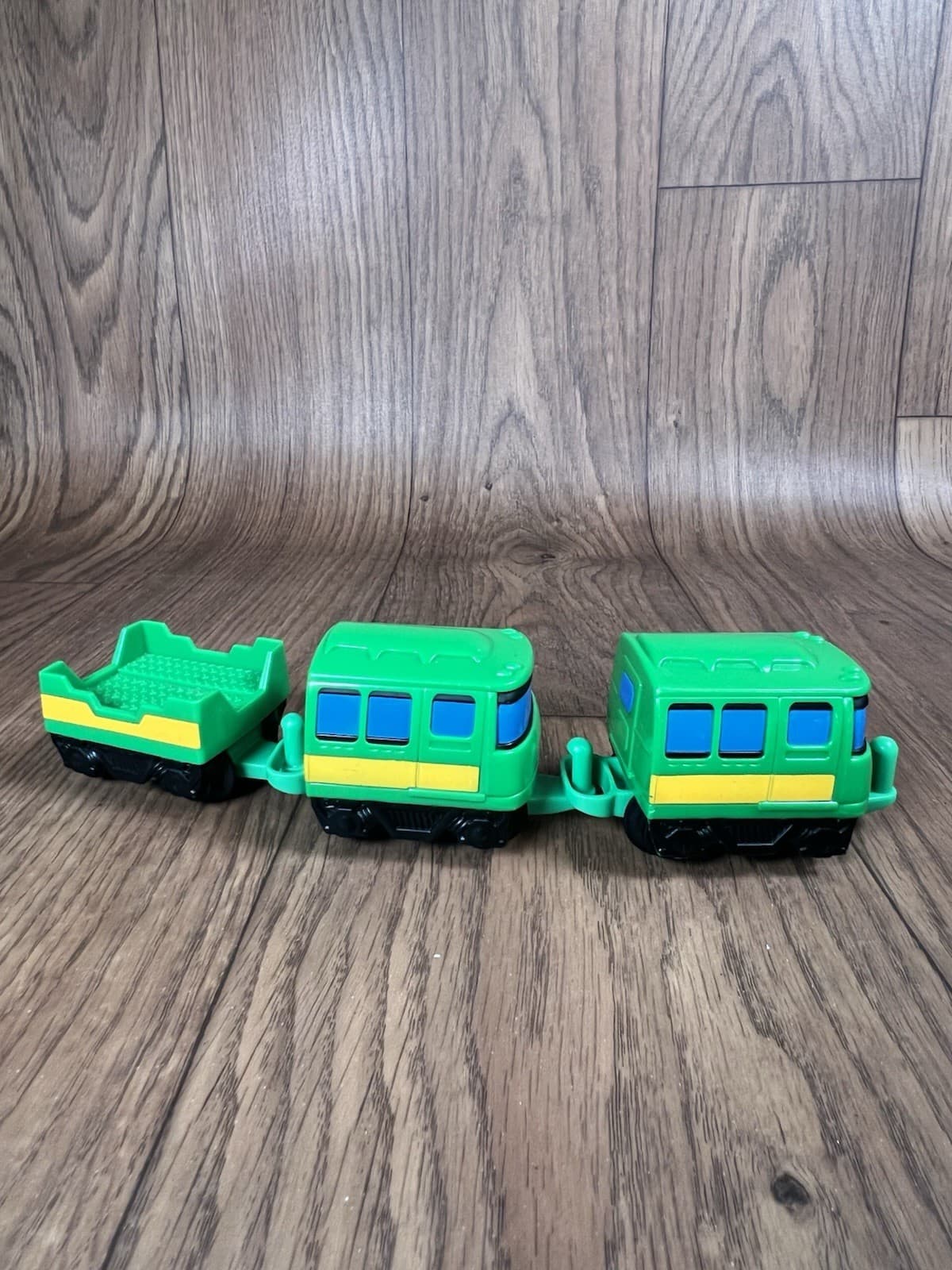 Geotrax Non Motorized Push Green Train Conductors Crossing Toy Fisher Price 2004 2