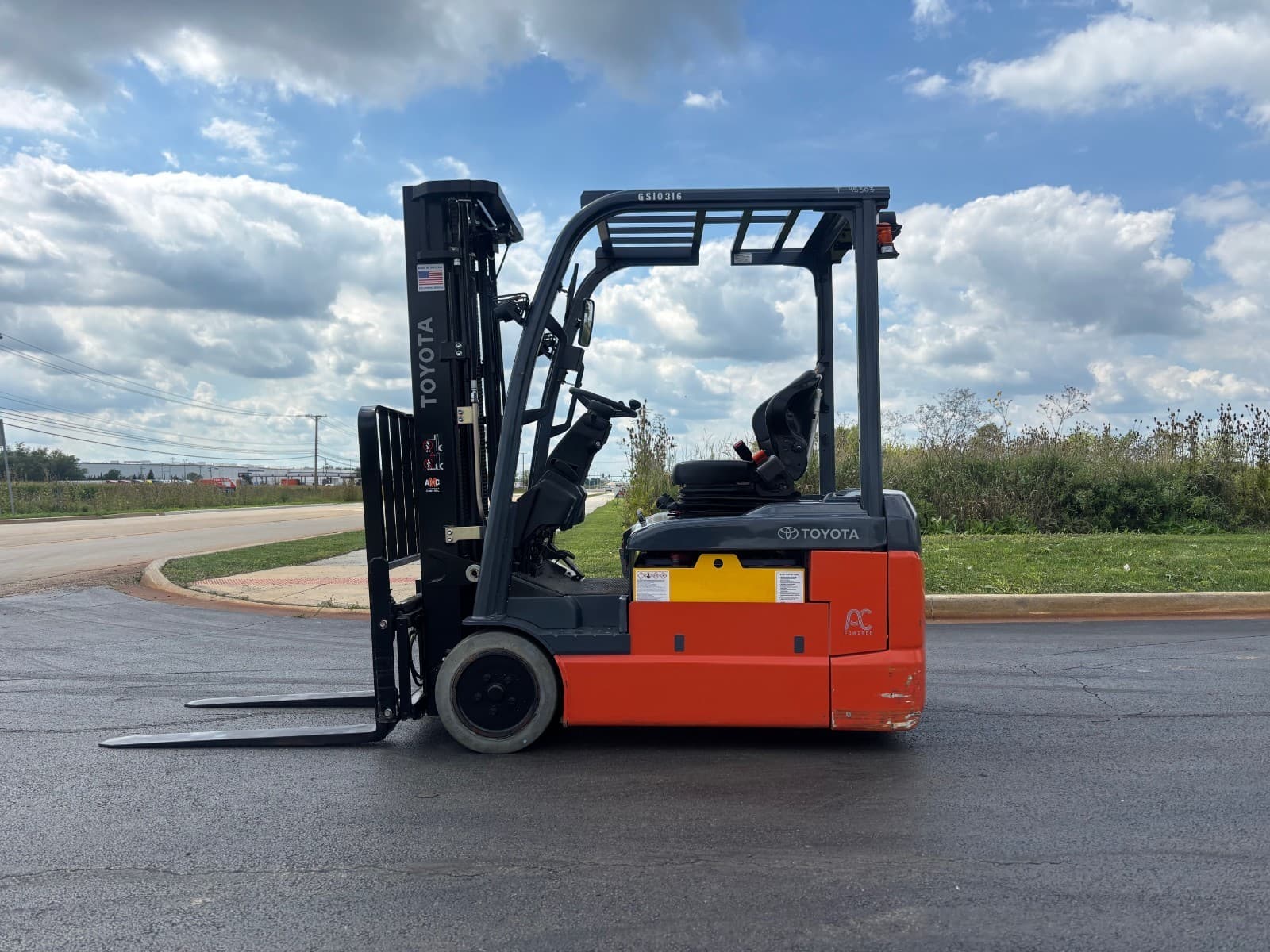 2023 Toyota 8FBE20U Forklift - Very Low Hours- Barely Used!  FREIGHT INCLUDED! 3