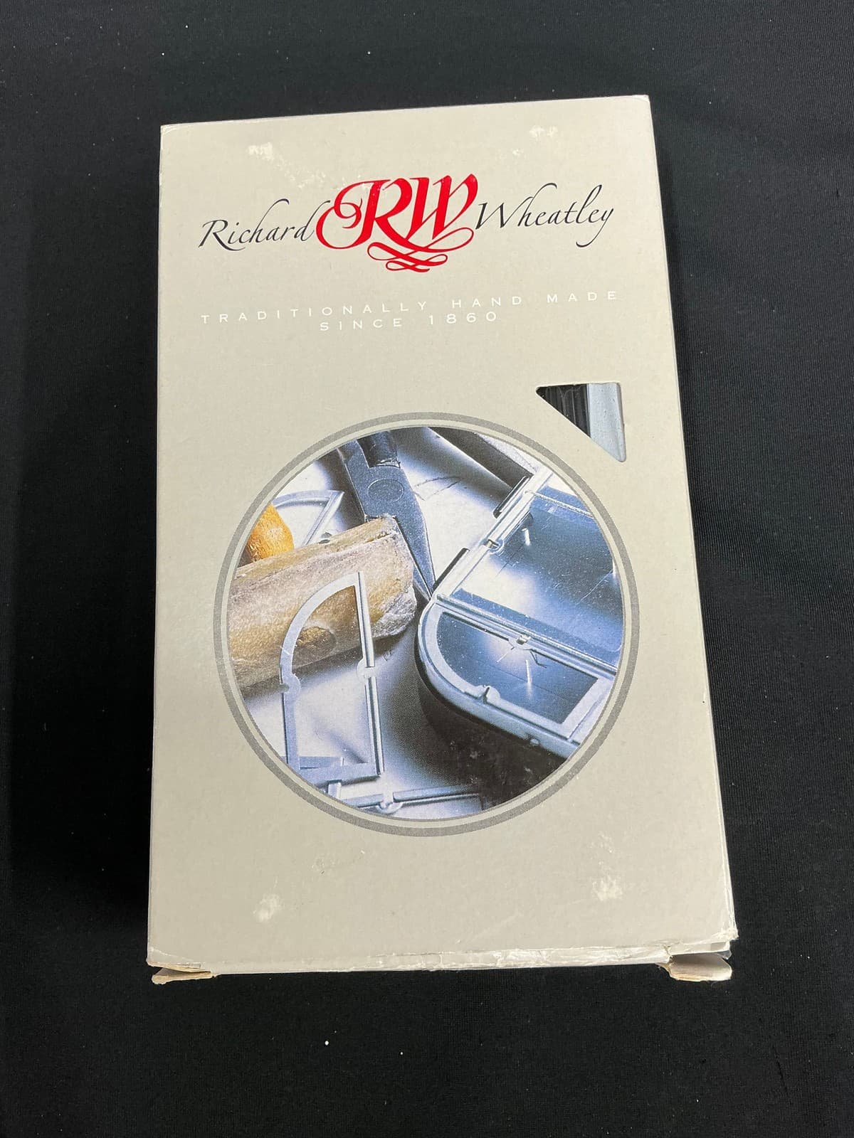BRAND NEW Richard Wheatley fly box 4602 4