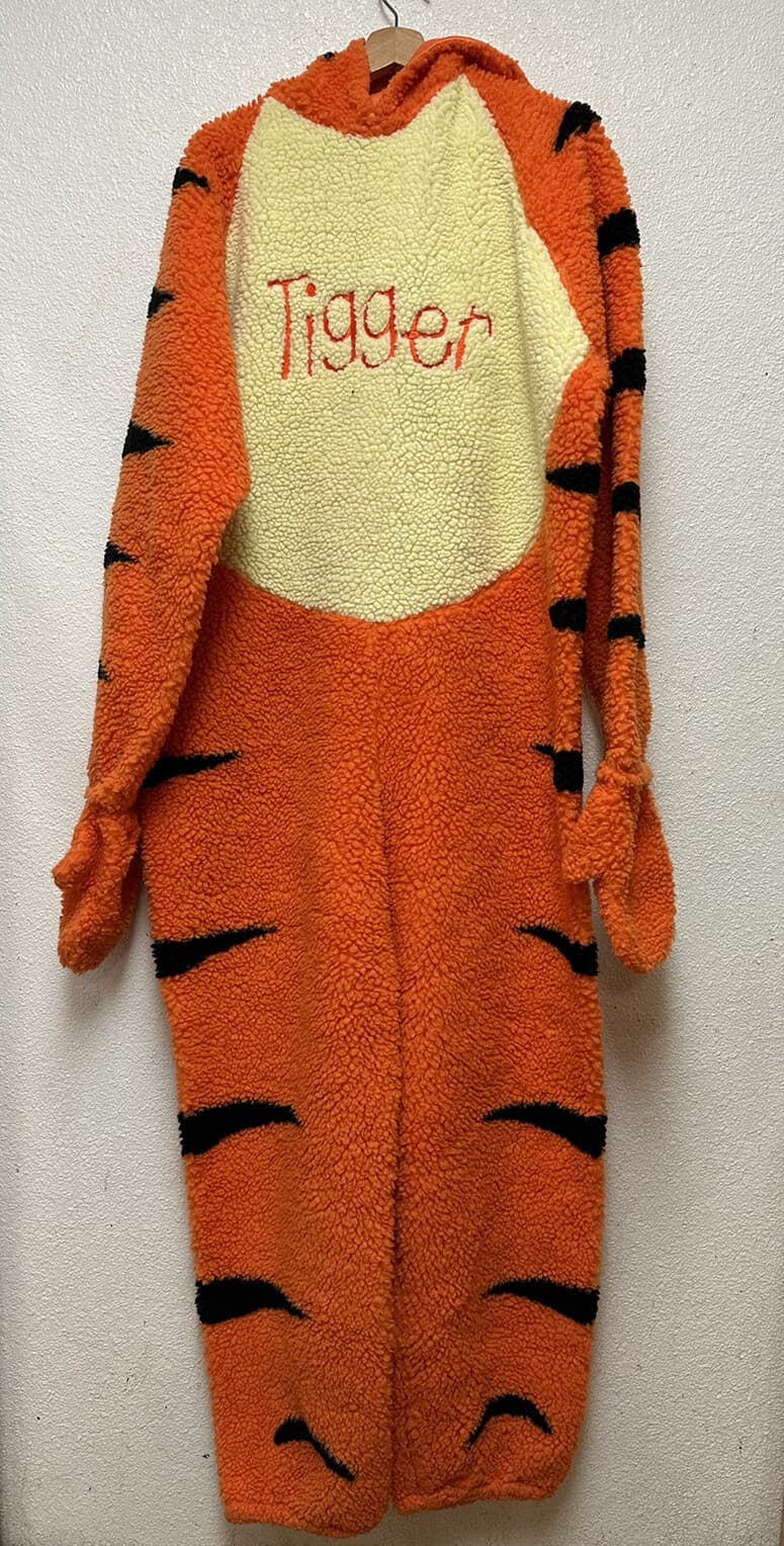 Disney Store Tigger Plush Costume Adult Unisex Tigger Talking Sz L Worn Once
