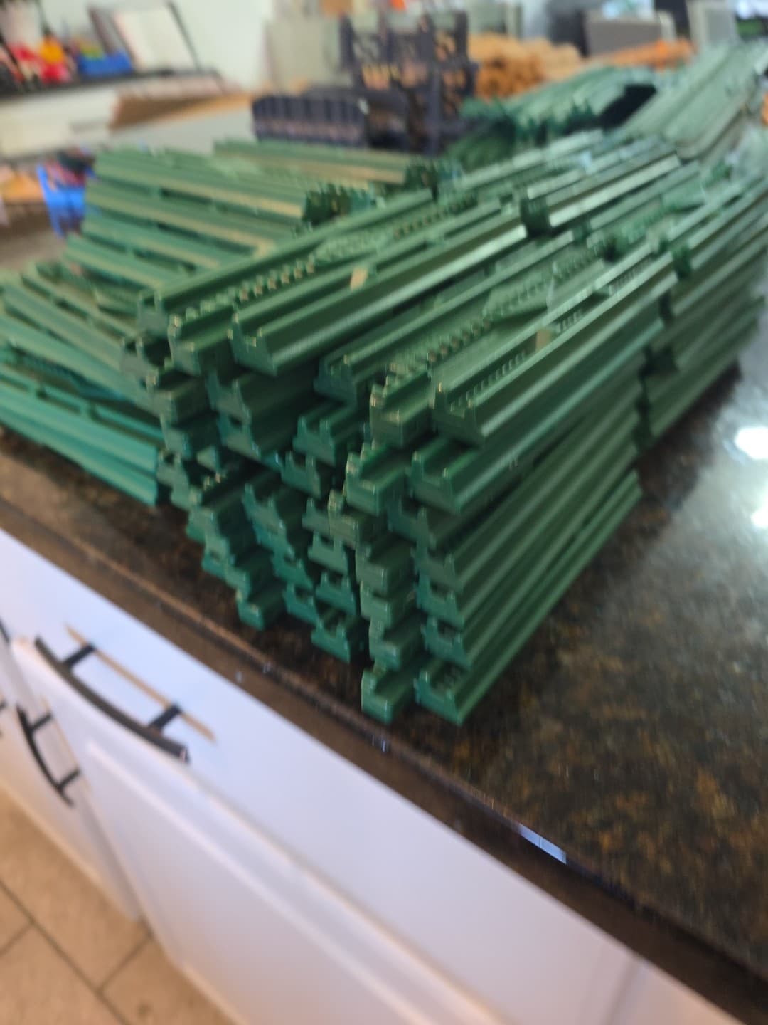 GeoTrax Lot Of 61 Green Replacement Track 7" 5