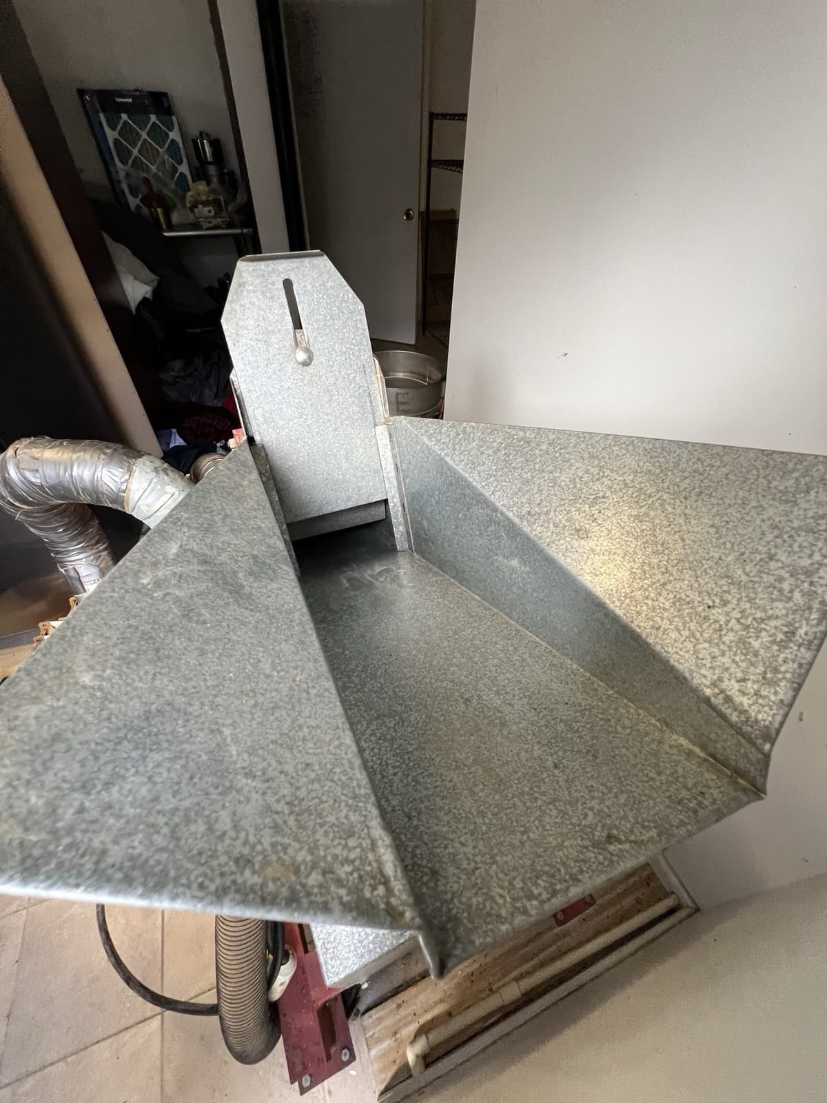 Hammer Mill Grain Grinder - C.S. Bell Model 10HMBL 4