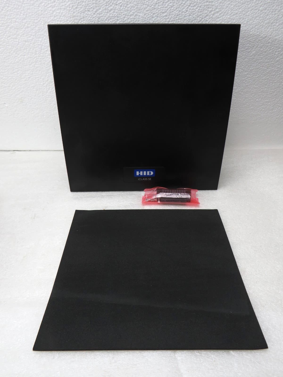 HID iCLASS SE U90 UHF Long Range Reader RDRSEU909K00000 [CTCNC] 3