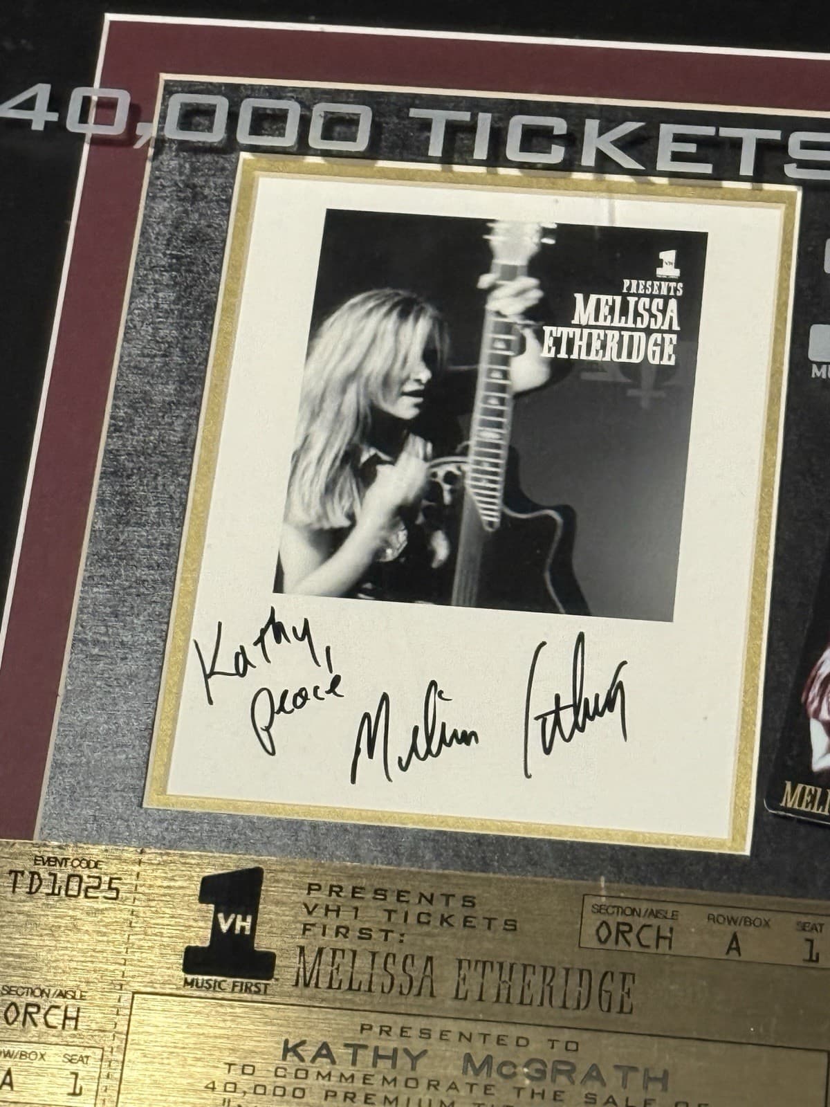Melissa Etheridge Hand signed VH -1 Ticket Award W/2 Authentic Guitar Picks 2