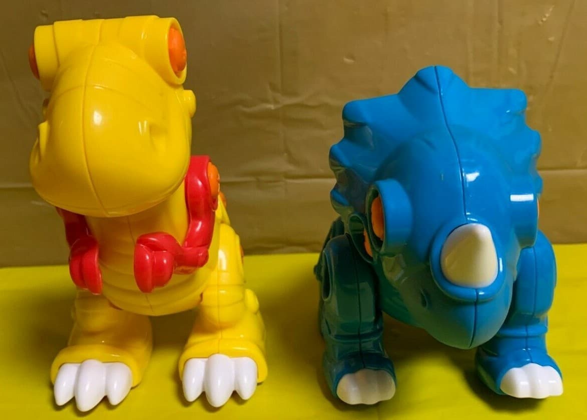 Dino Works - T-Rex & Triceratops by Discovery Toys 3