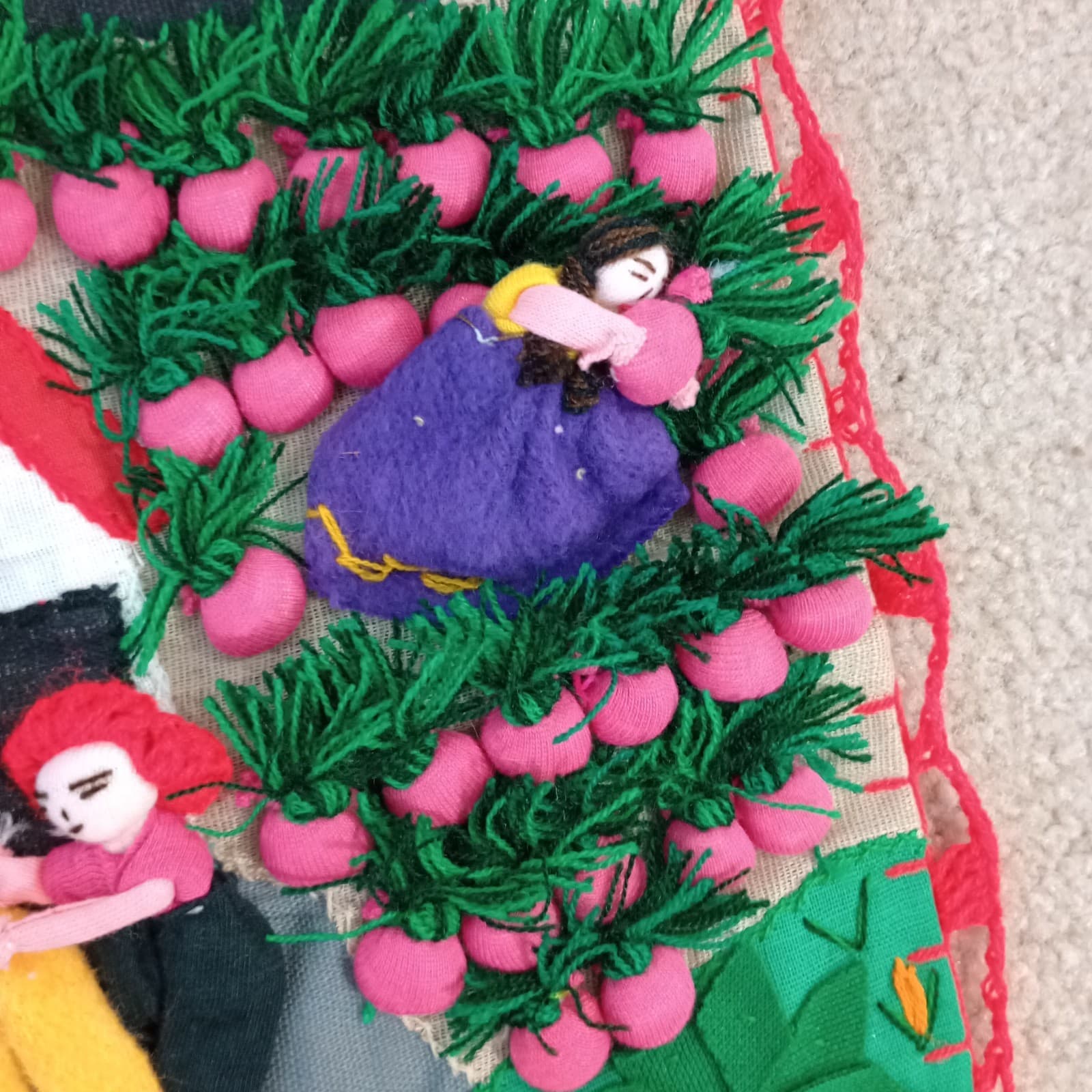 Peruvian Arpillera 3D Applique Folk Art 19”x19” Cotton Wall Art/Tapestry 6