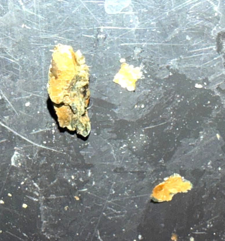 Small vein GOLD crystal
