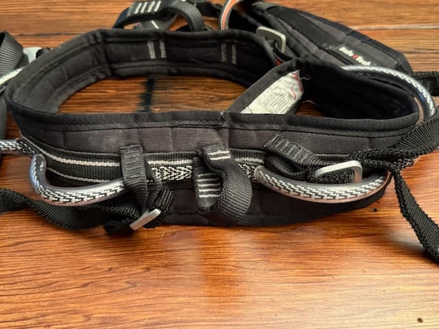 Metolius Climbing Safe Tech All-Around Harness Medium Caving Rock Climbing 4