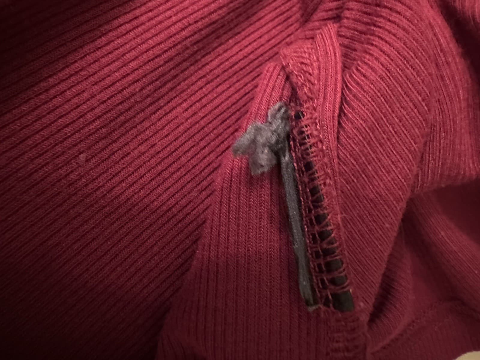 Harley Davidson Women's V Neck LS Red Henley Top,  Size XL 5