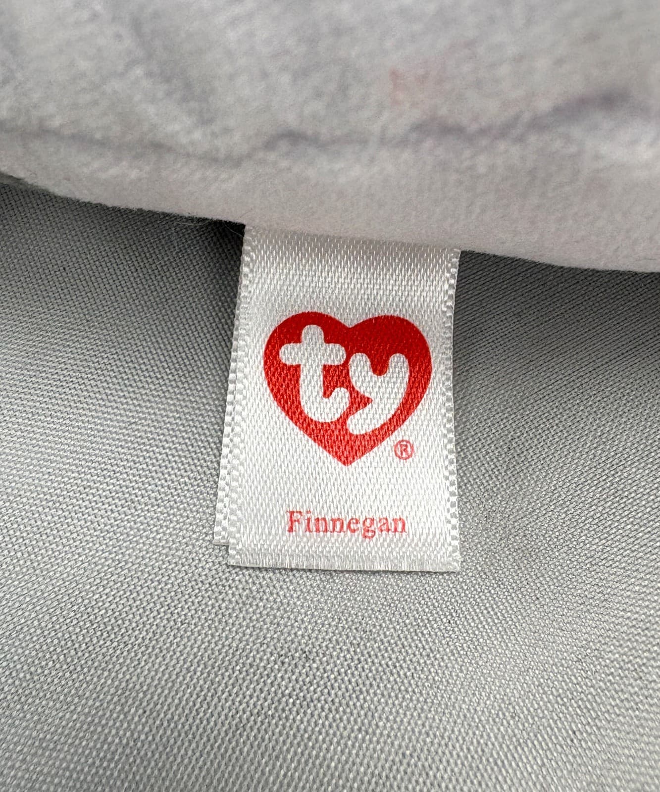 Ty Beanie Boos - Finnegan the Gray Shark, Glitter Eyes, MWMT Stuffed Animal Toy 6