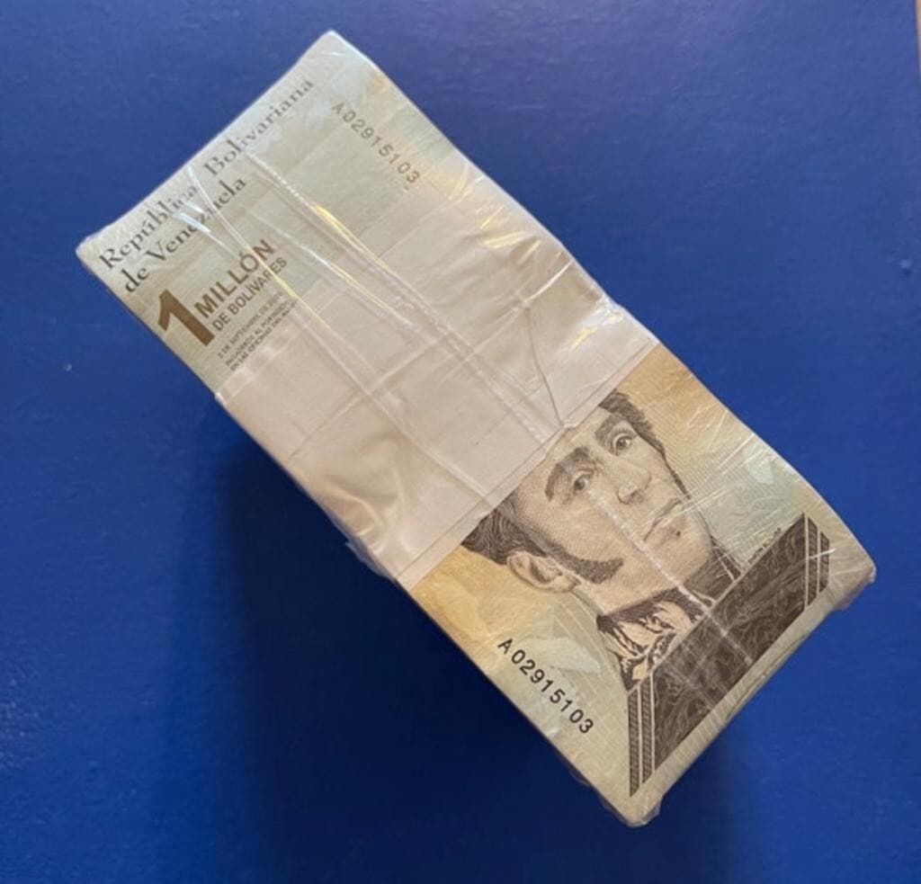 8000 x Venezuela 1 Million Bolívares 2020  Circulated Notes + COA – P-114 3