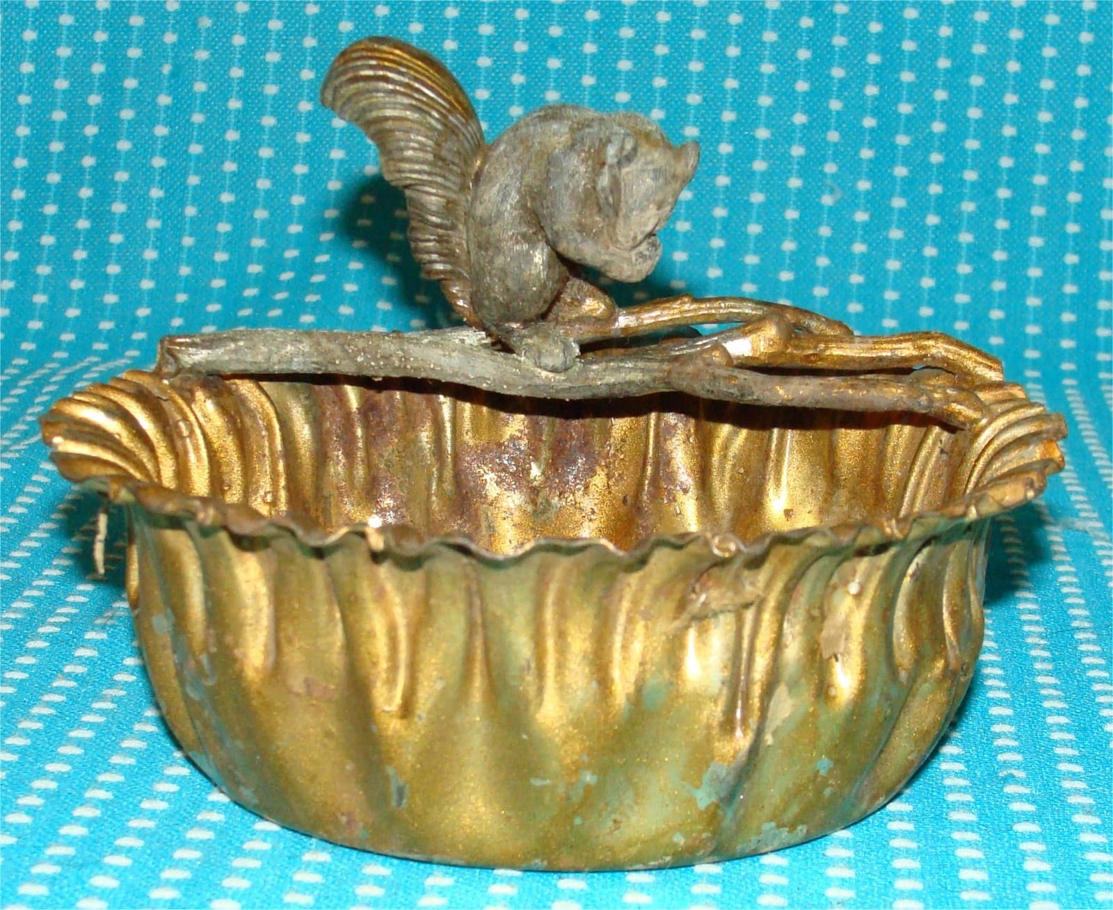Vtg Antique Quadruple Silverplate Squirrel Branch Nut Bowl Crinkle Edges Empire 3
