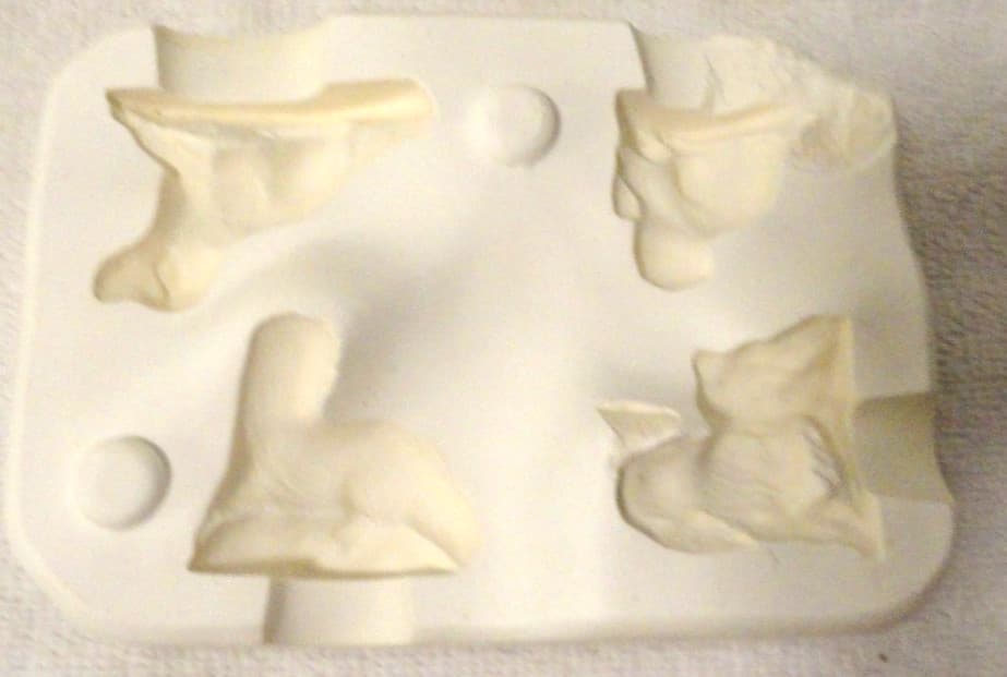 Ceramic Slip Mold MOSS LANDING MOLD CP-42 Spaniel Otter Retreiver Beaver Dmg 4