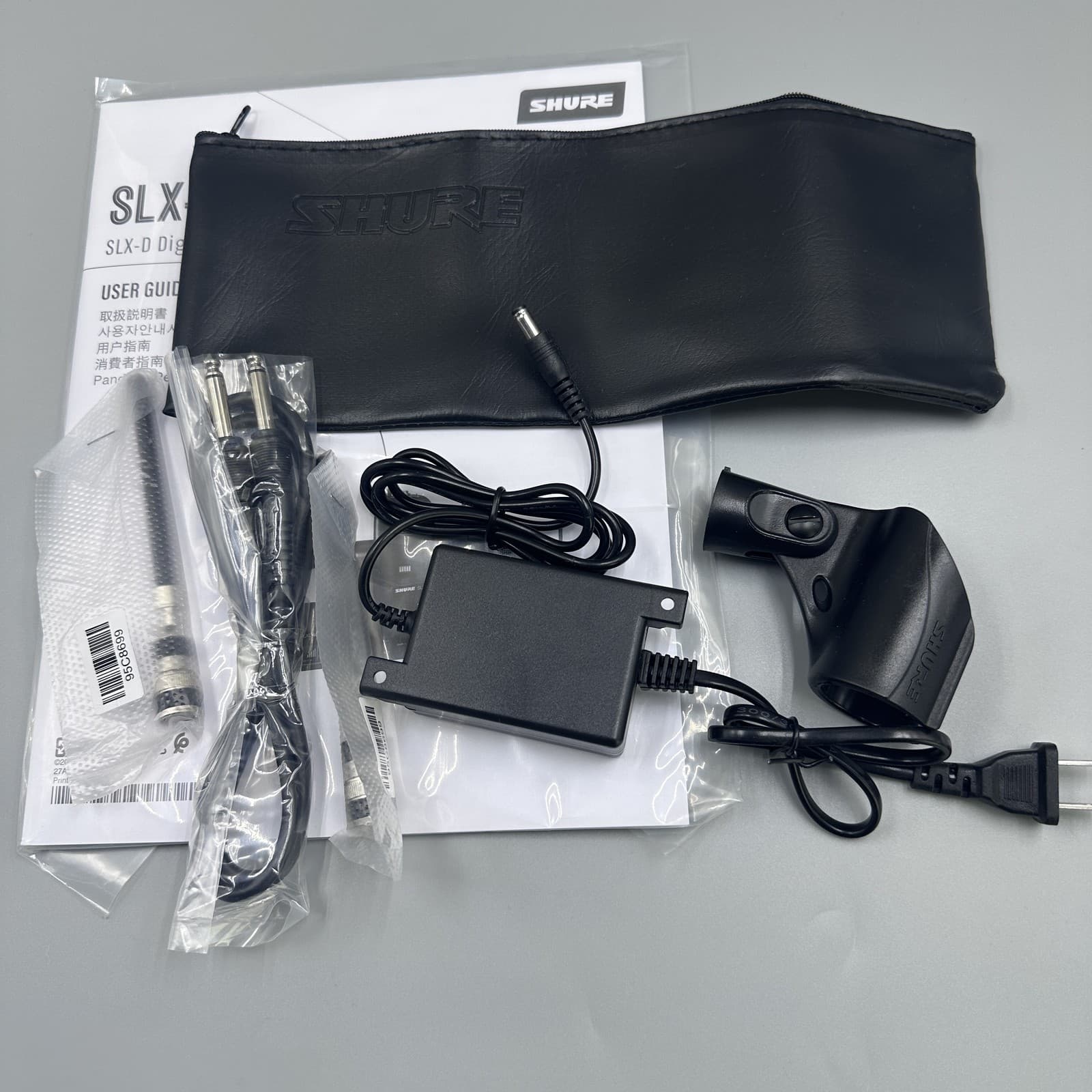 SLXD4 / Beta58A Handheld Wireless Vocal System w/ BETA58 Microphones Express 5