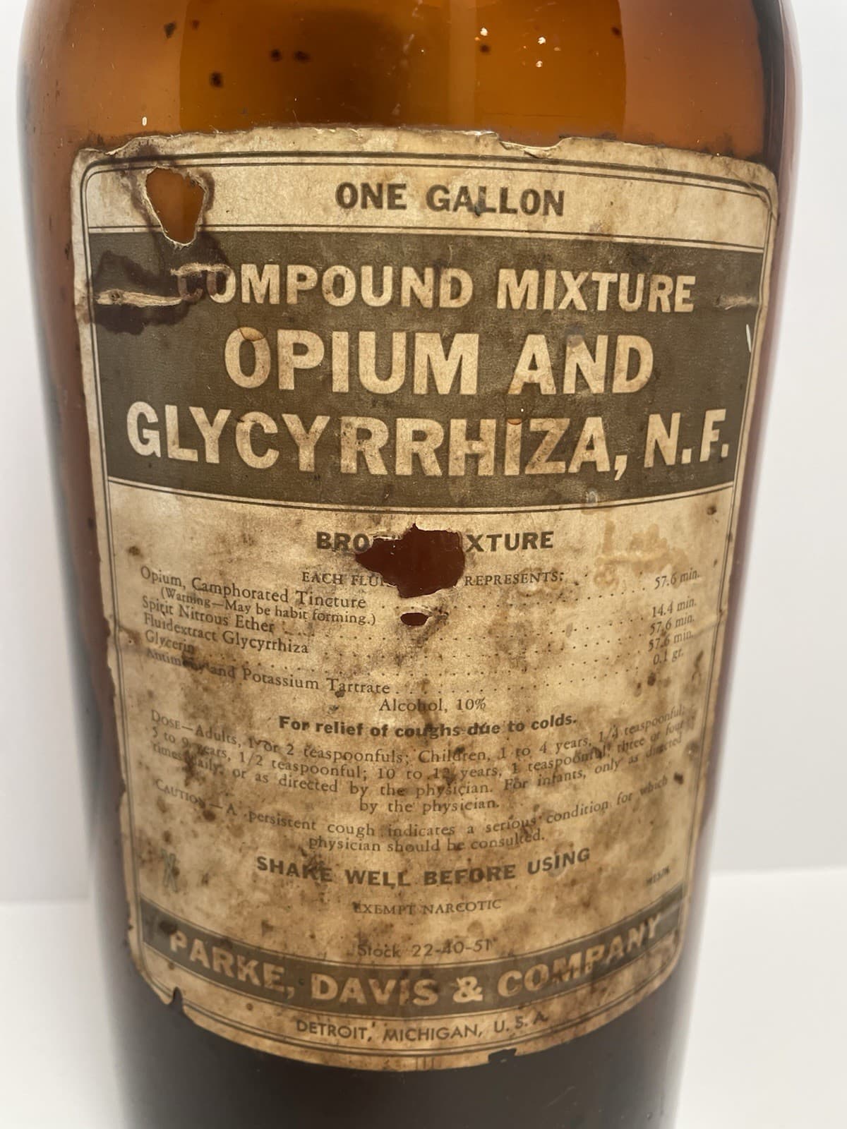 Vintage OPIUM and GLYCYRRHIZA, N. F. Medicine Bottle EMPTY 2