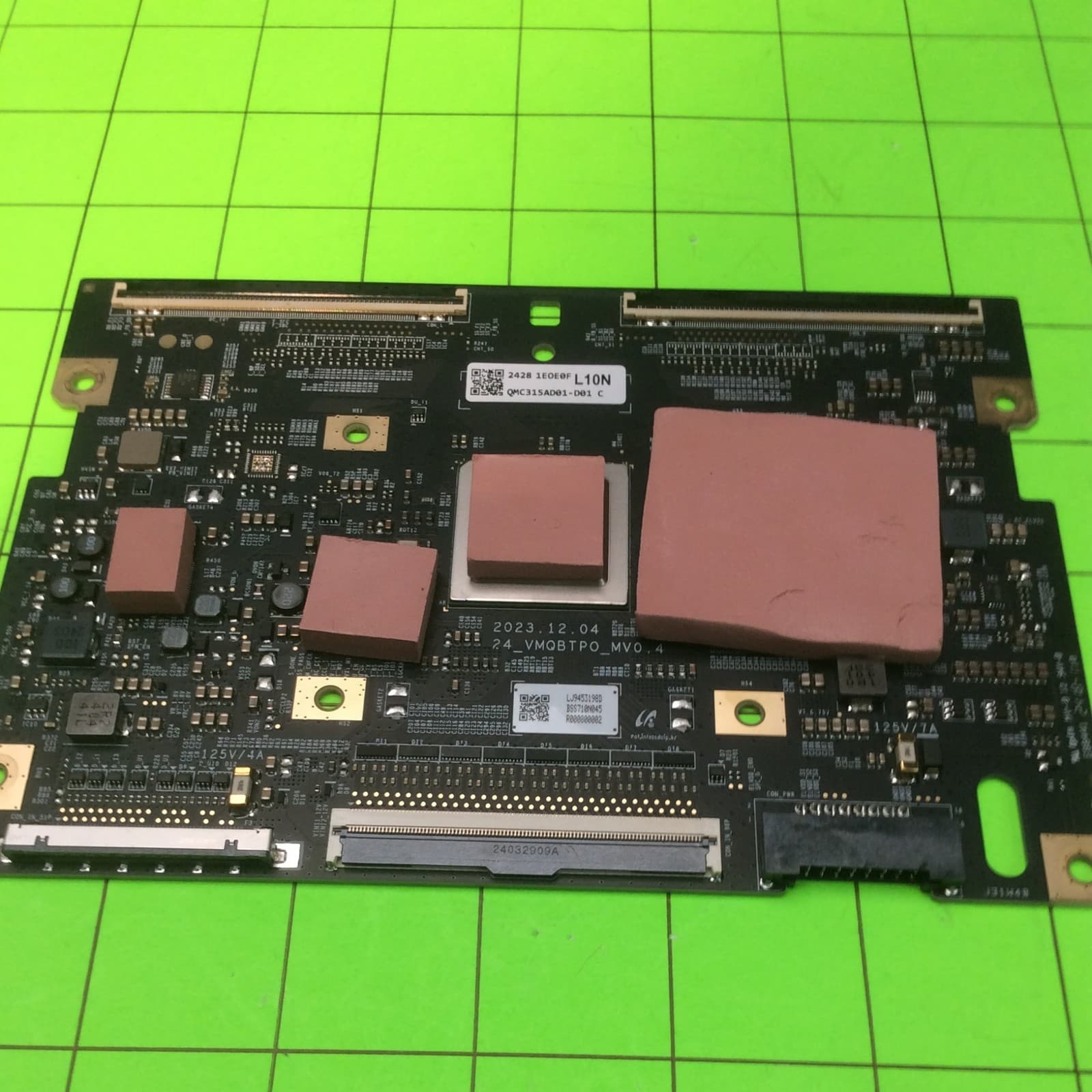 Msi Mag 321UP QD-OLED Monitor Board 24_VMQBTPO_MV0.4 4