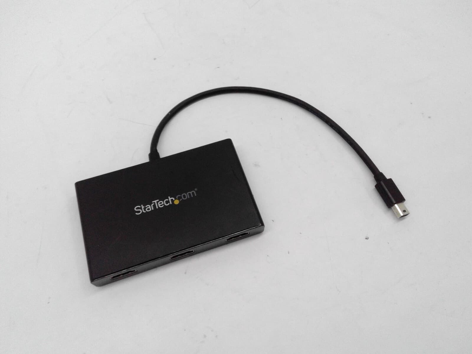 StarTech.com MST Hub Mini DisplayPort to 3-Port HDMI MSTMDP123HD