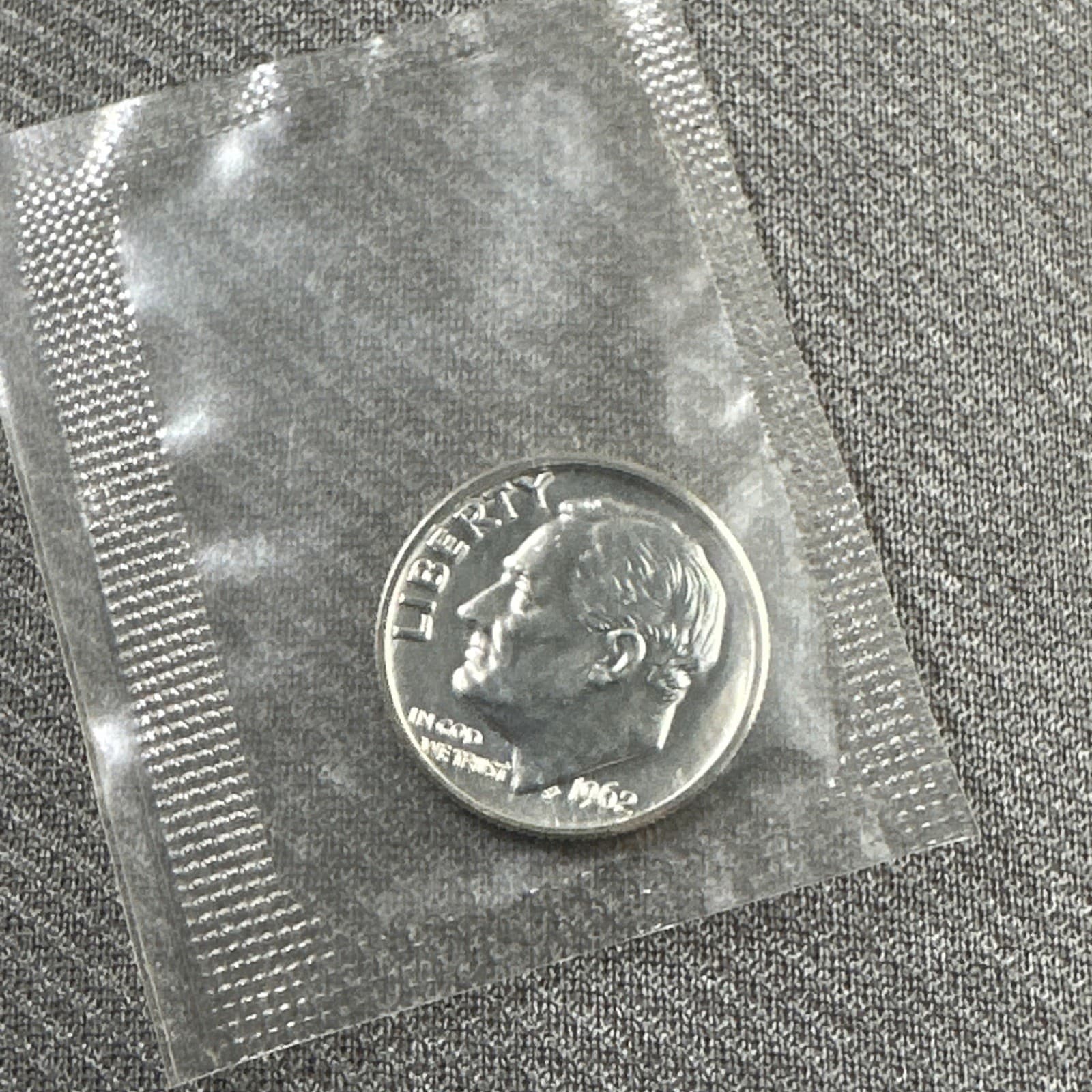 1962 P Roosevelt  *90% SILVER PROOF*  Dime  **FREE SHIPPING** 2