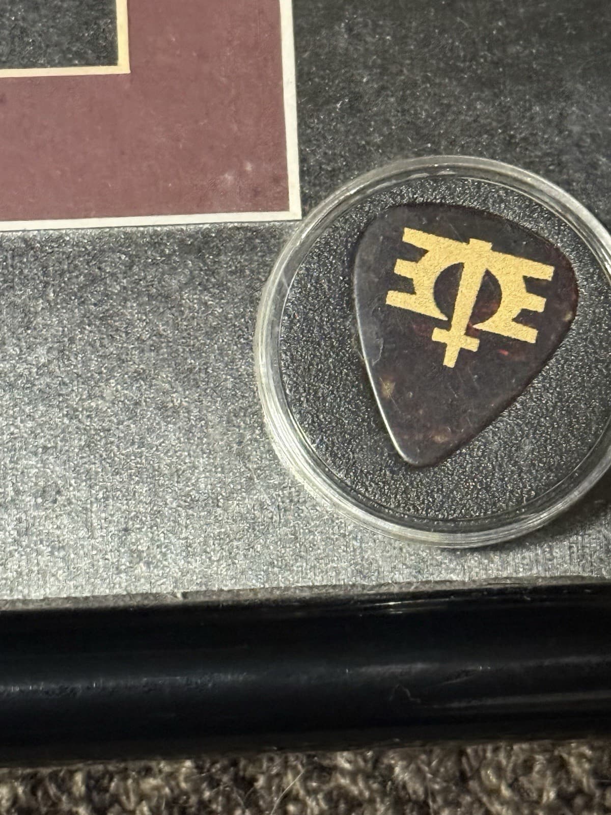 Melissa Etheridge Hand signed VH -1 Ticket Award W/2 Authentic Guitar Picks 4