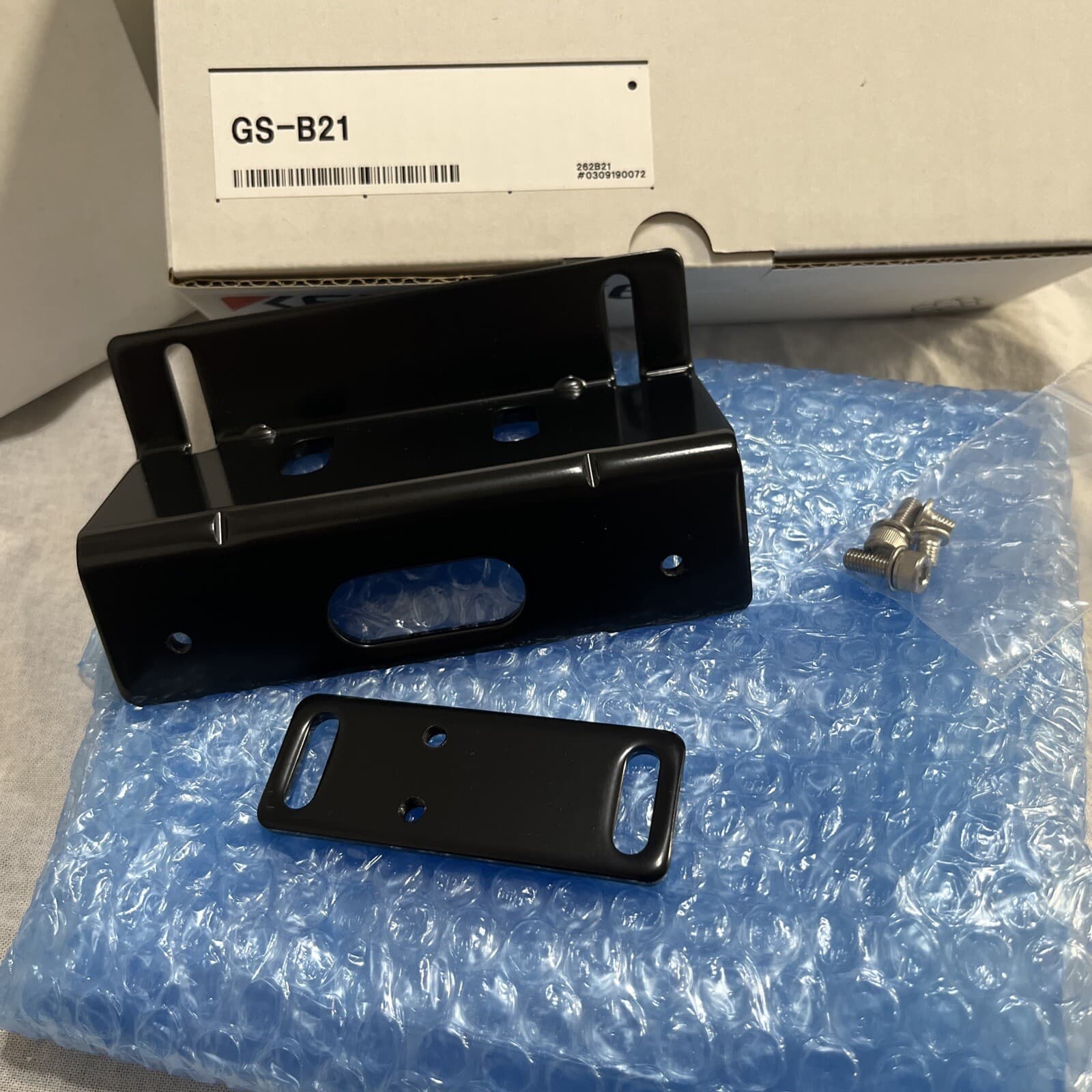 KEYENCE GS-B21 Locking Mounting bracket for GS series Safety Interlock (NEW) 3