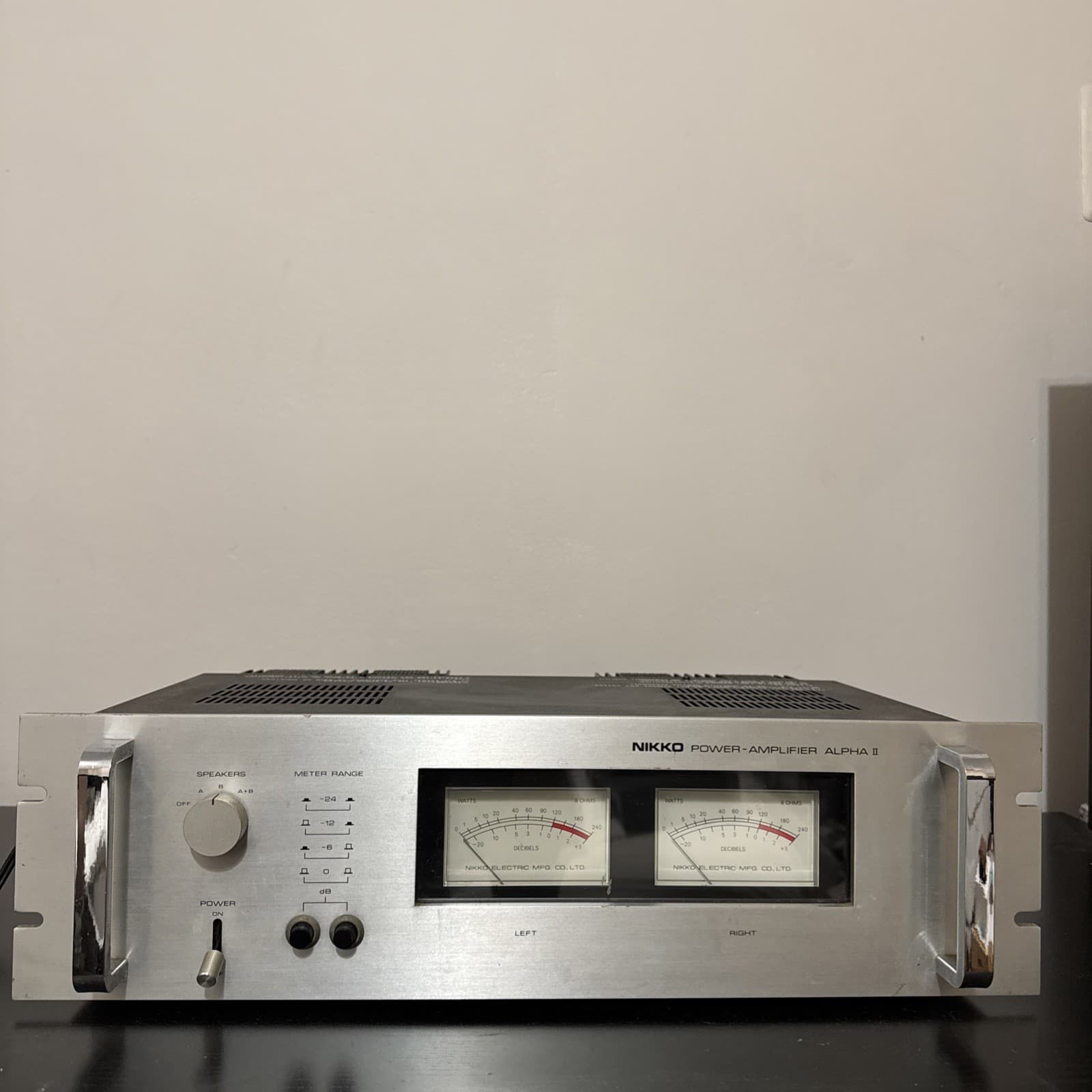 Nikko Alpha II Stereo Power Amplifier 120W Vintage Japan Hi-Fi Audio Amp 6