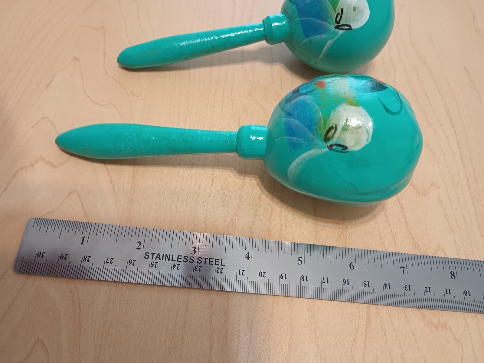 Maracas Set Of Two  Tri-Color Percussion Shakers Rattles 2