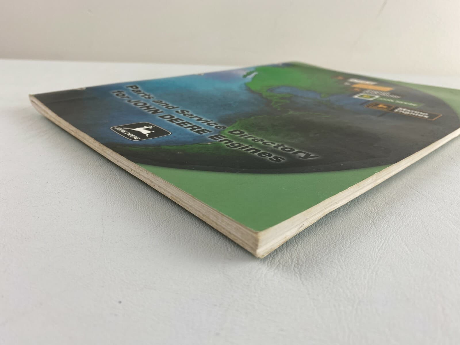 International Parts and Service Directory of John Deere Engines Book 2000  3