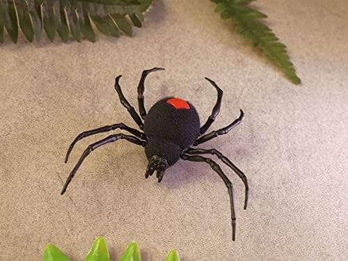 Robo Alive Crawling Spider Battery-Powered Robotic Toy by ZURU 2