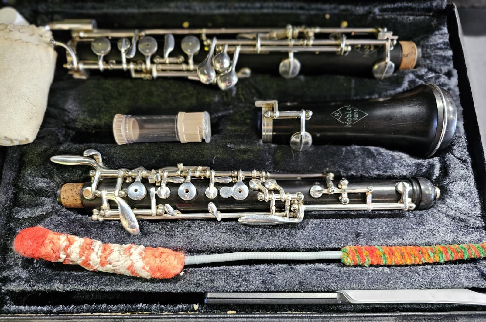 NOBLET PARIS OBOE, MATCHING SERIAL, COMPLETE, CLEANING KIT, HS CASE 5