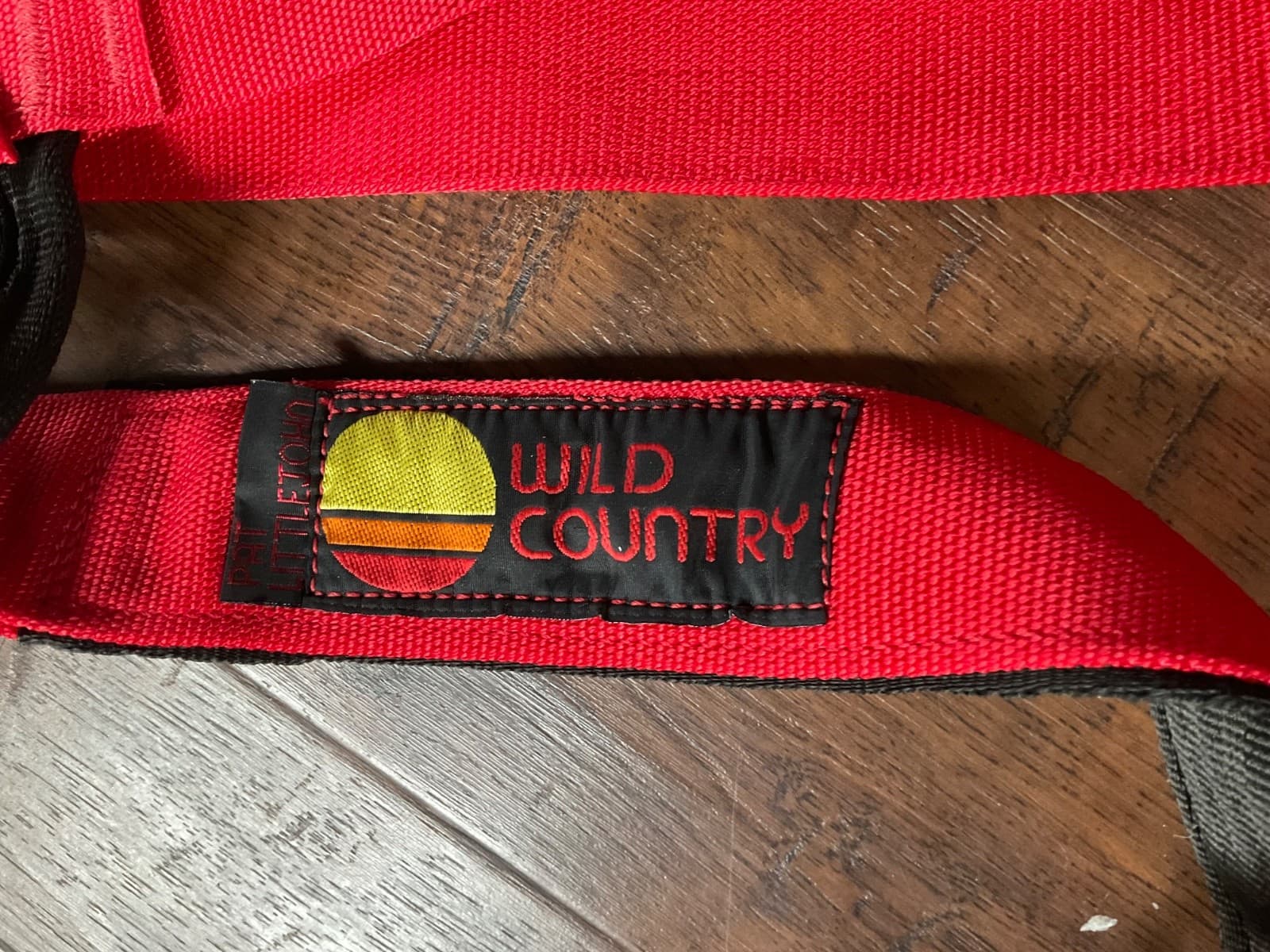 Littlejohn Wild Country Seated Red Climbing Harness Adjustable Size 2