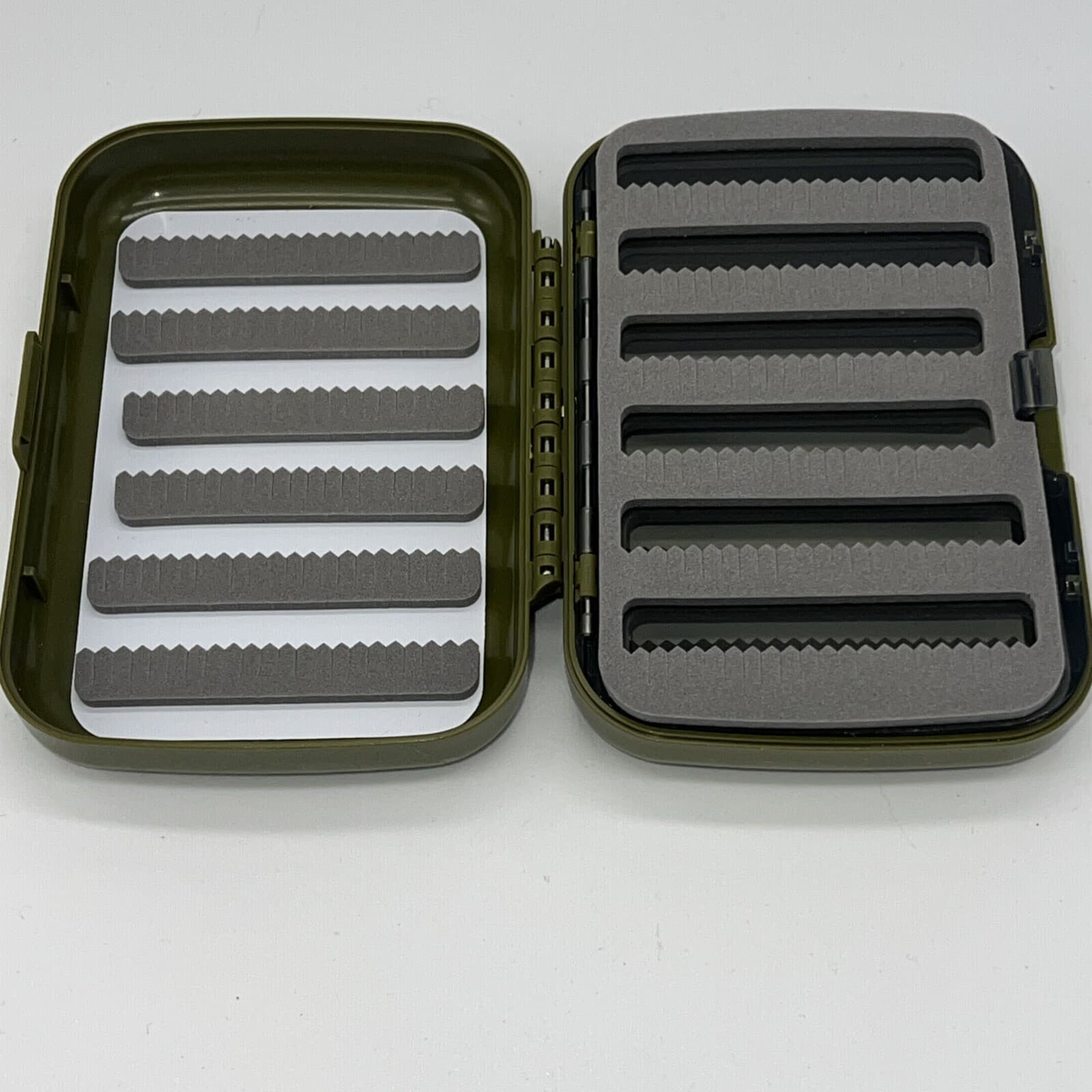 Swing Leaf Fly Box With Large Capacity (500+ flies) Olive 3