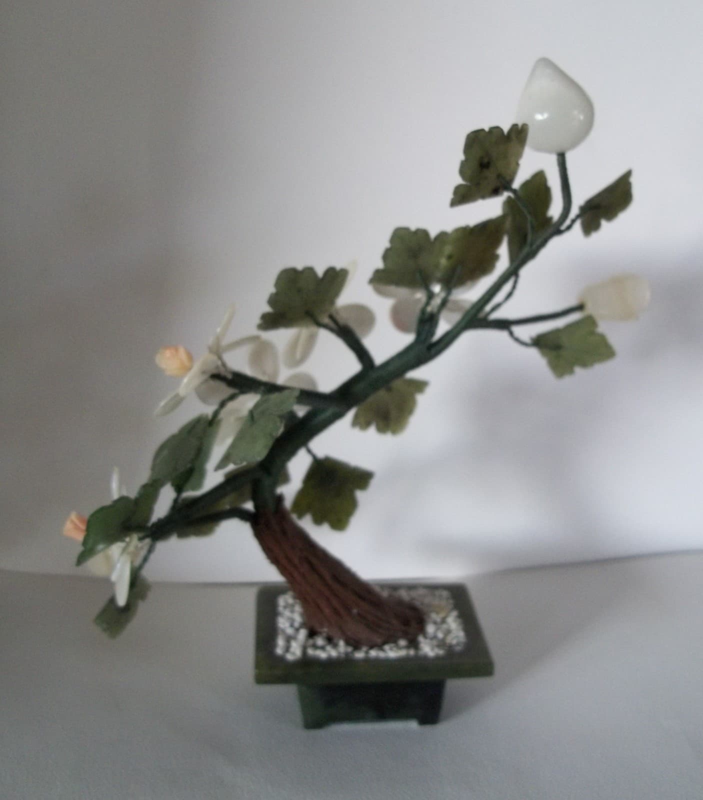 Vintage Mother of Pearl Chinese Bonsai Tree Jade Style Agate Carved stone 7.5" 6