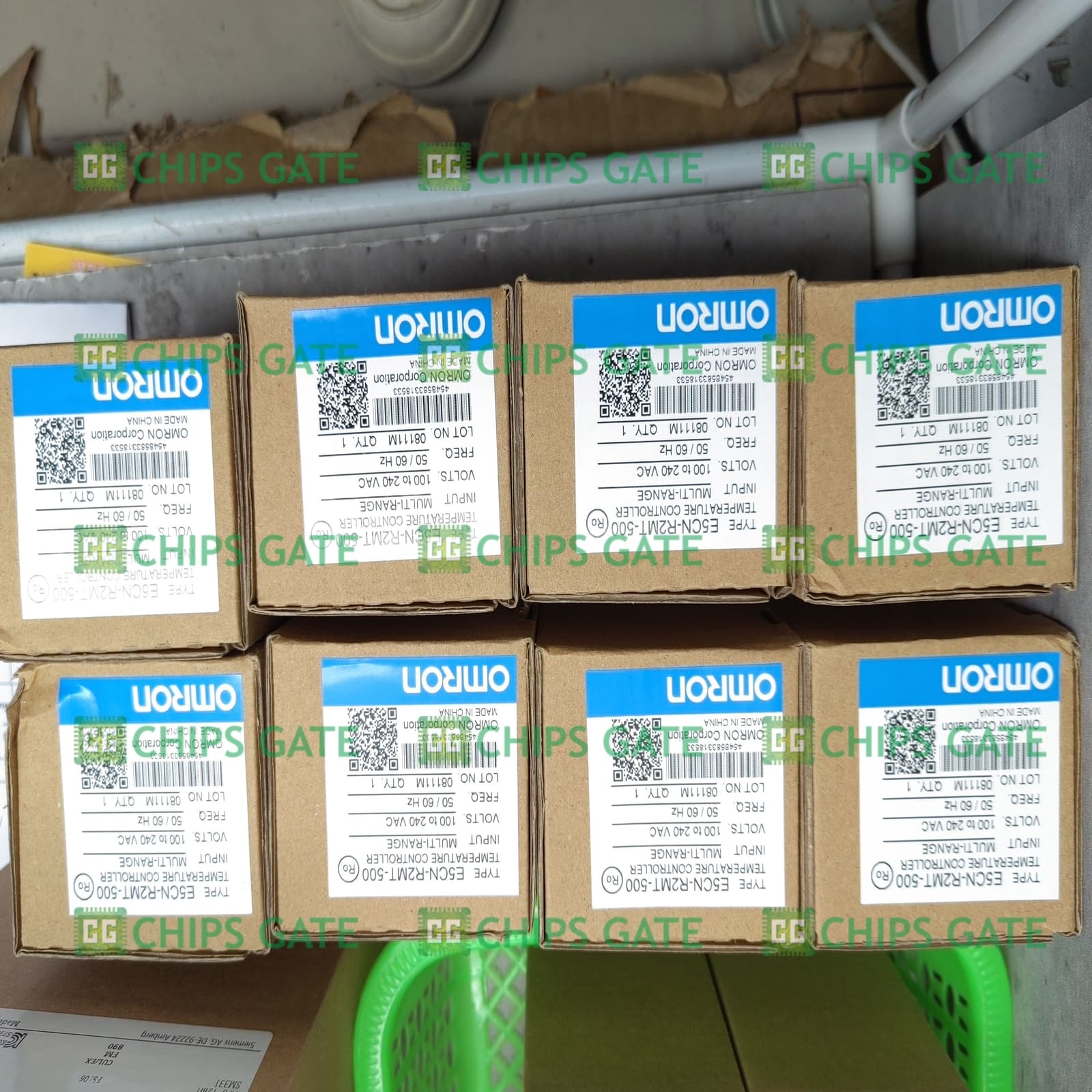 1PCS NEW OMRON E5CN-R2MT-500 100-240V AC TEMPERATURE CONTROLLER