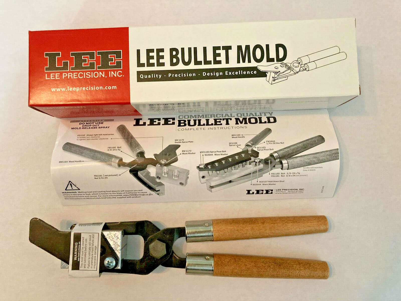 LEE 90451 C225-55-RF .225 DIAMETER 55 GRAIN GAS CHECKED BULLET MOLD 222 223  2