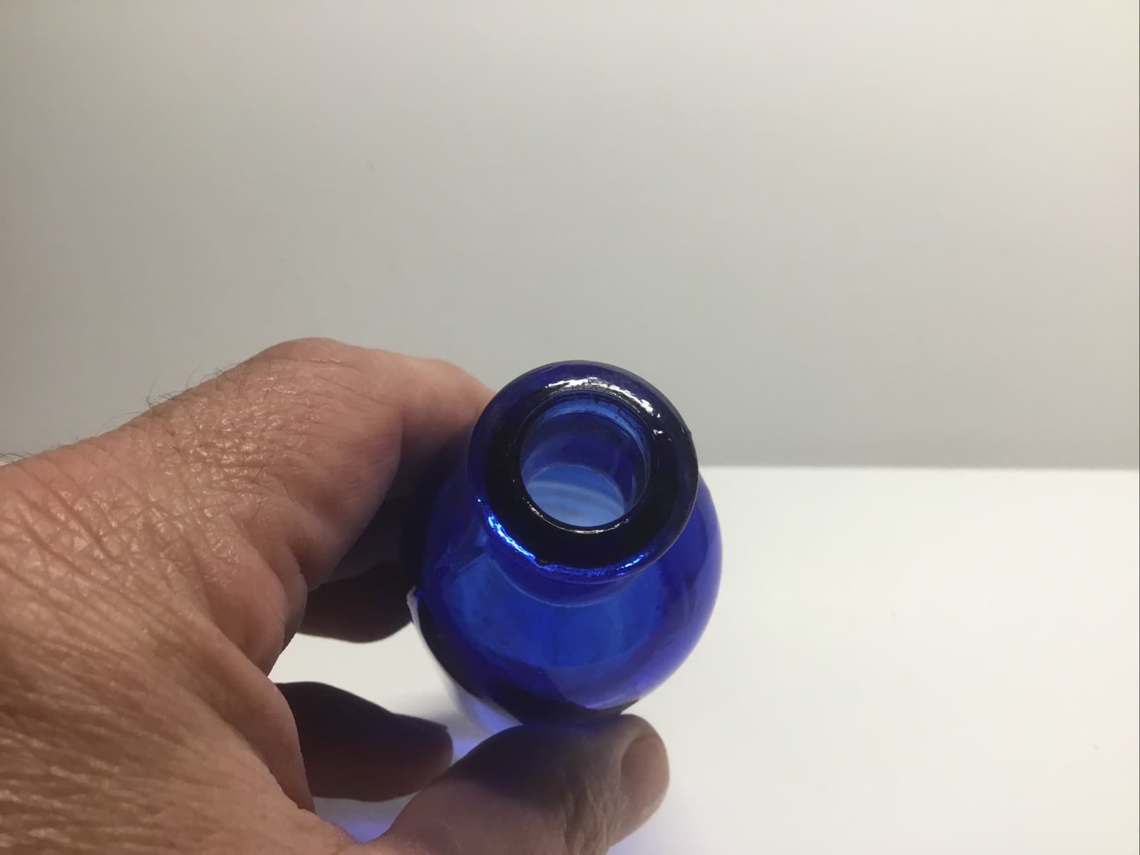 Small Antique Bright Cobalt Blue Chemist / Medicine Bottle. 2