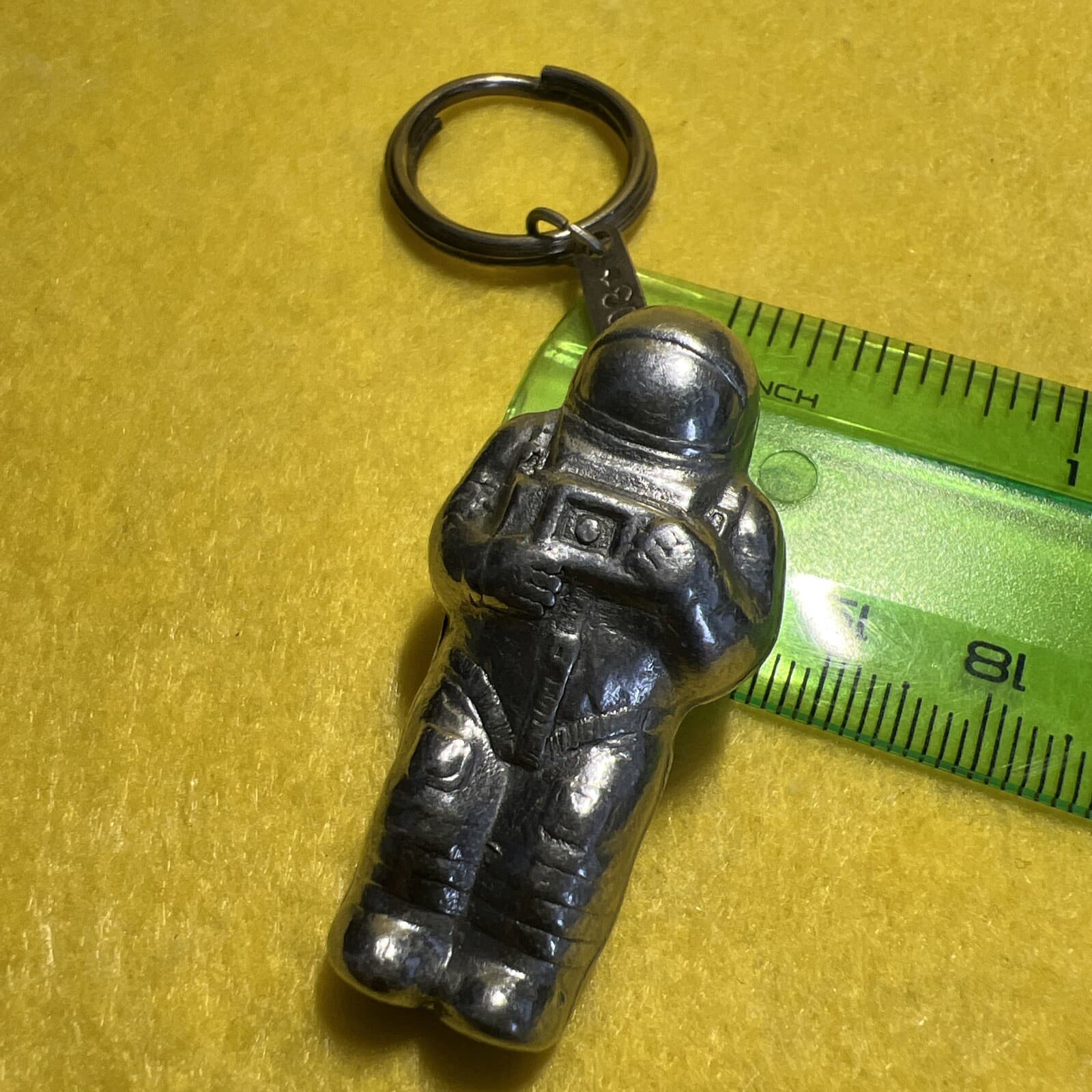 Keychain cosmonaut USSR Gagarin Space 3