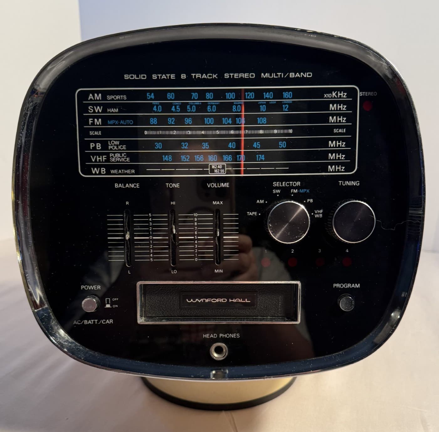 Wynford Hall Model TCM-5500 Solid State 8 Track Stereo Multiband Space Age Radio