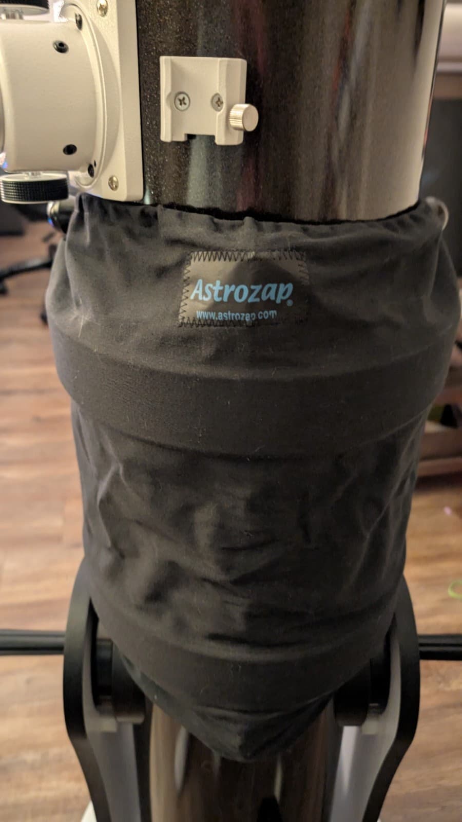 8 Inch Sky Watcher Flex Tube Dobsonian - Sky-Watcher S11700 200mm Telescope 2