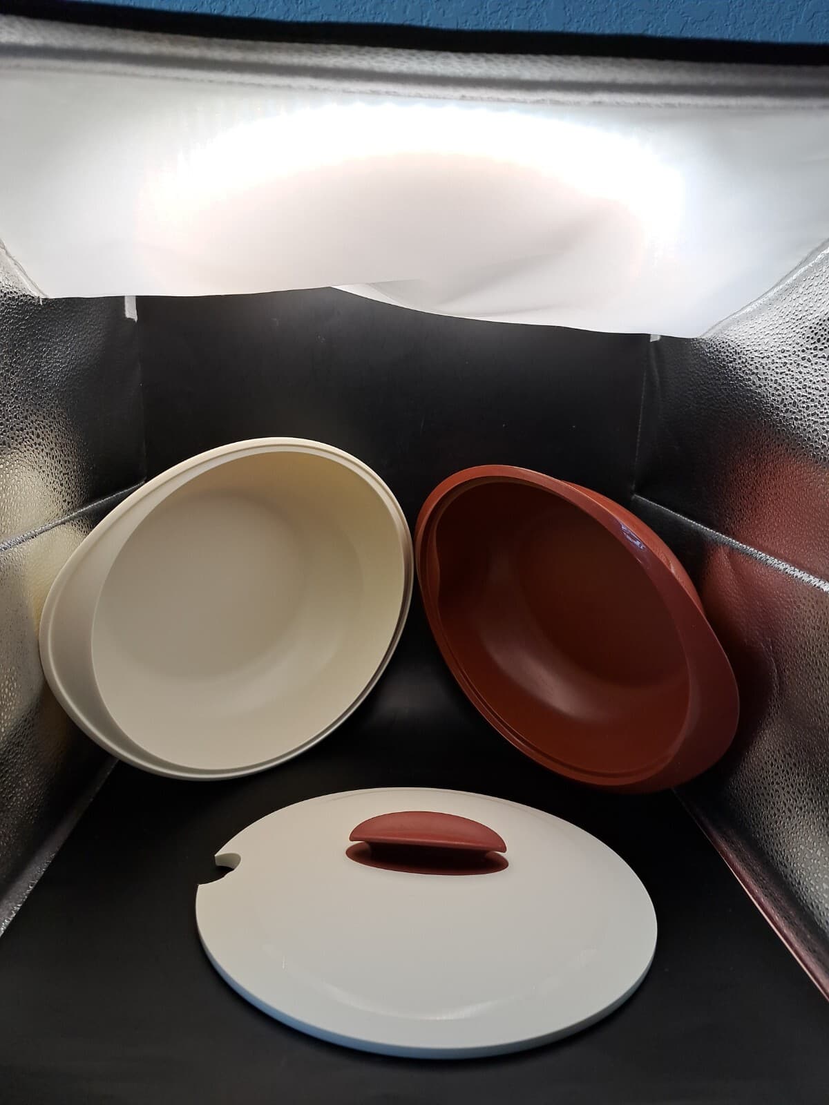 Tupperware 5006 Microwave Heat and Serve Insulated Oval Bowl 2.1 Liter 3 Pc. 4