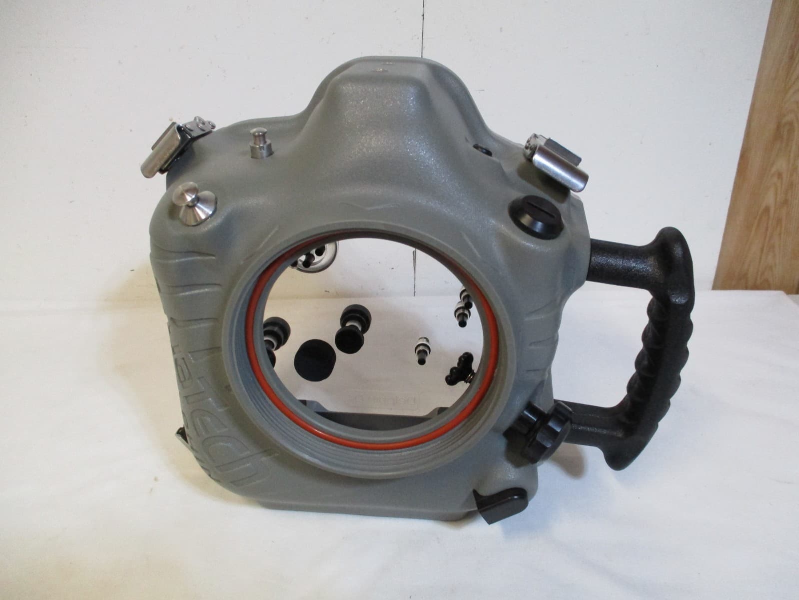 AQUATECH DELPHIN SPORT HOUSING DELPHIN D4 WITH P-160 LENS PORT 3