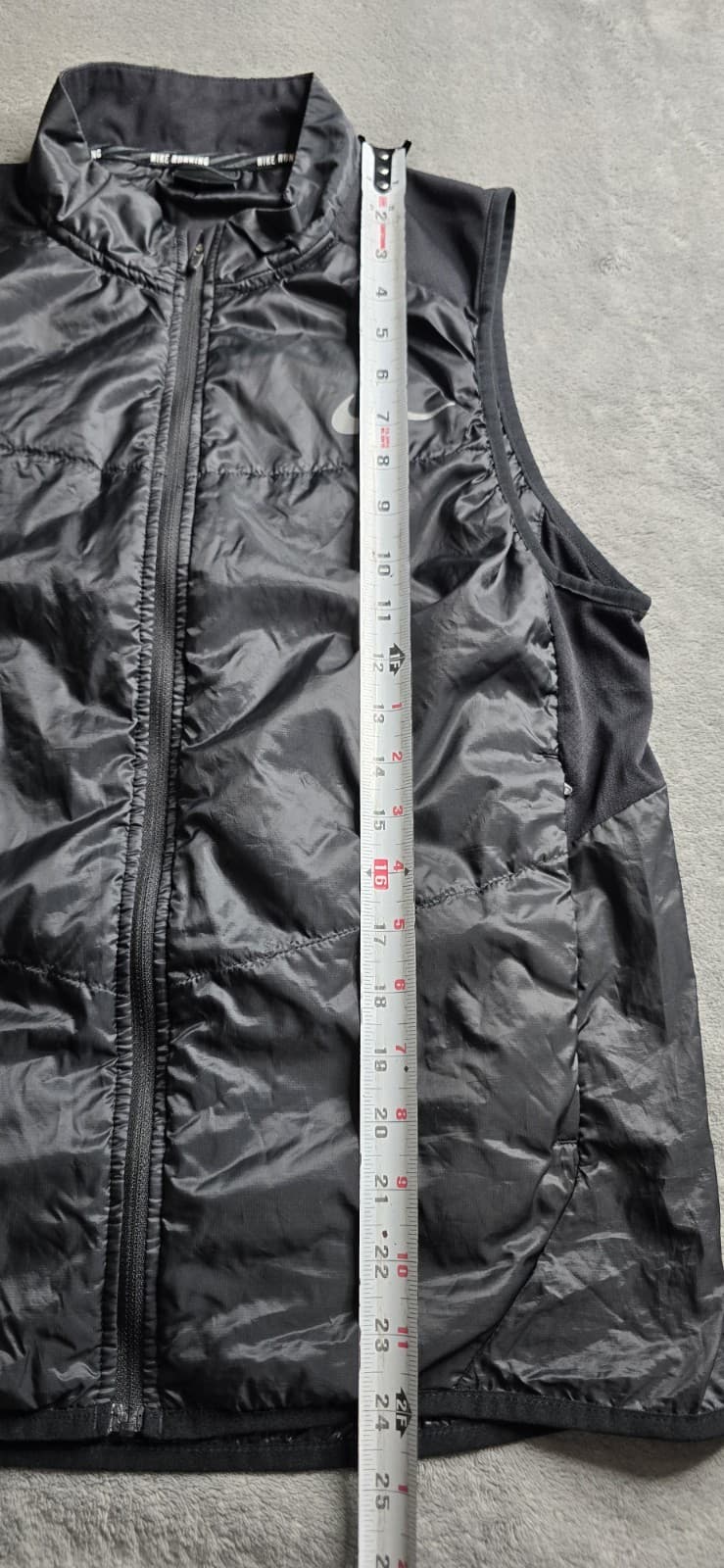 Nike Running Vest Mens Medium Black 689475-010 Insulated Lightweight Reflective 5