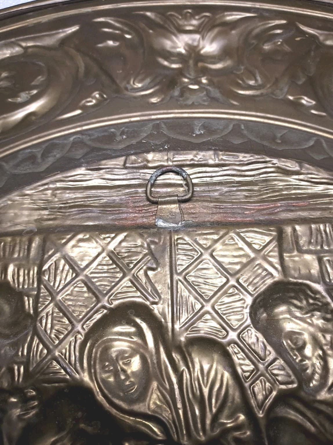 Antique Brass Wall Plate Colonial Style Wall Hanging 3